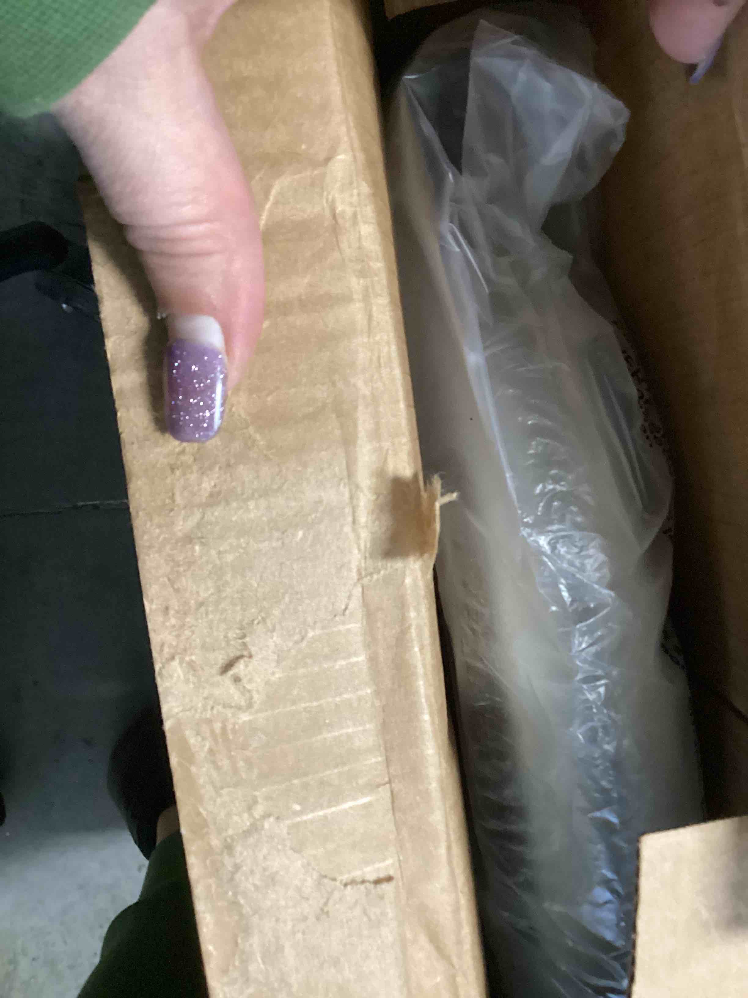 https://s3.amazonaws.com/lotting-images-prod/bidfta/RED5227813_1700592080632.jpeg