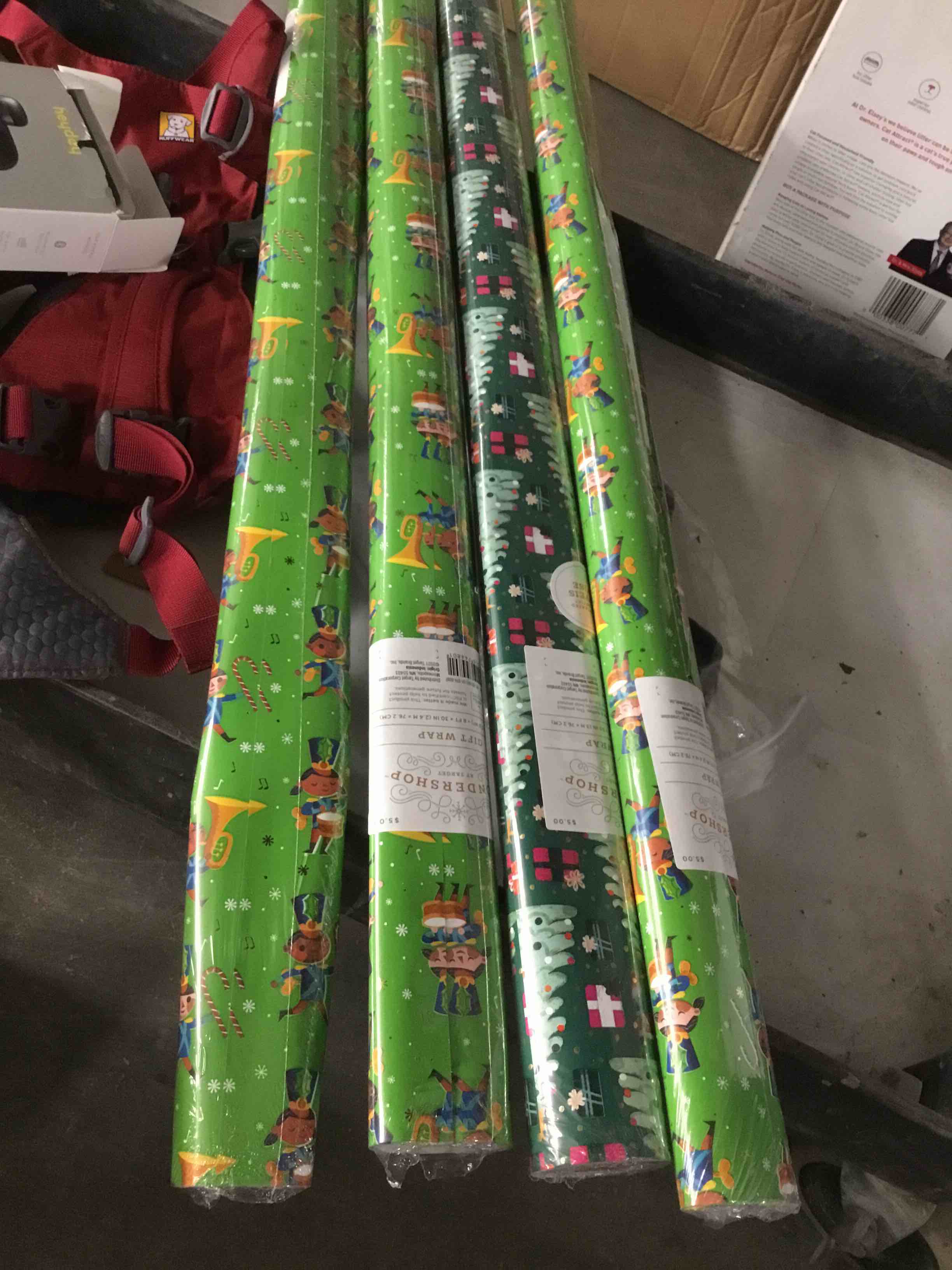 https://s3.amazonaws.com/lotting-images-prod/bidfta/RED5227863_1701982191151.jpeg