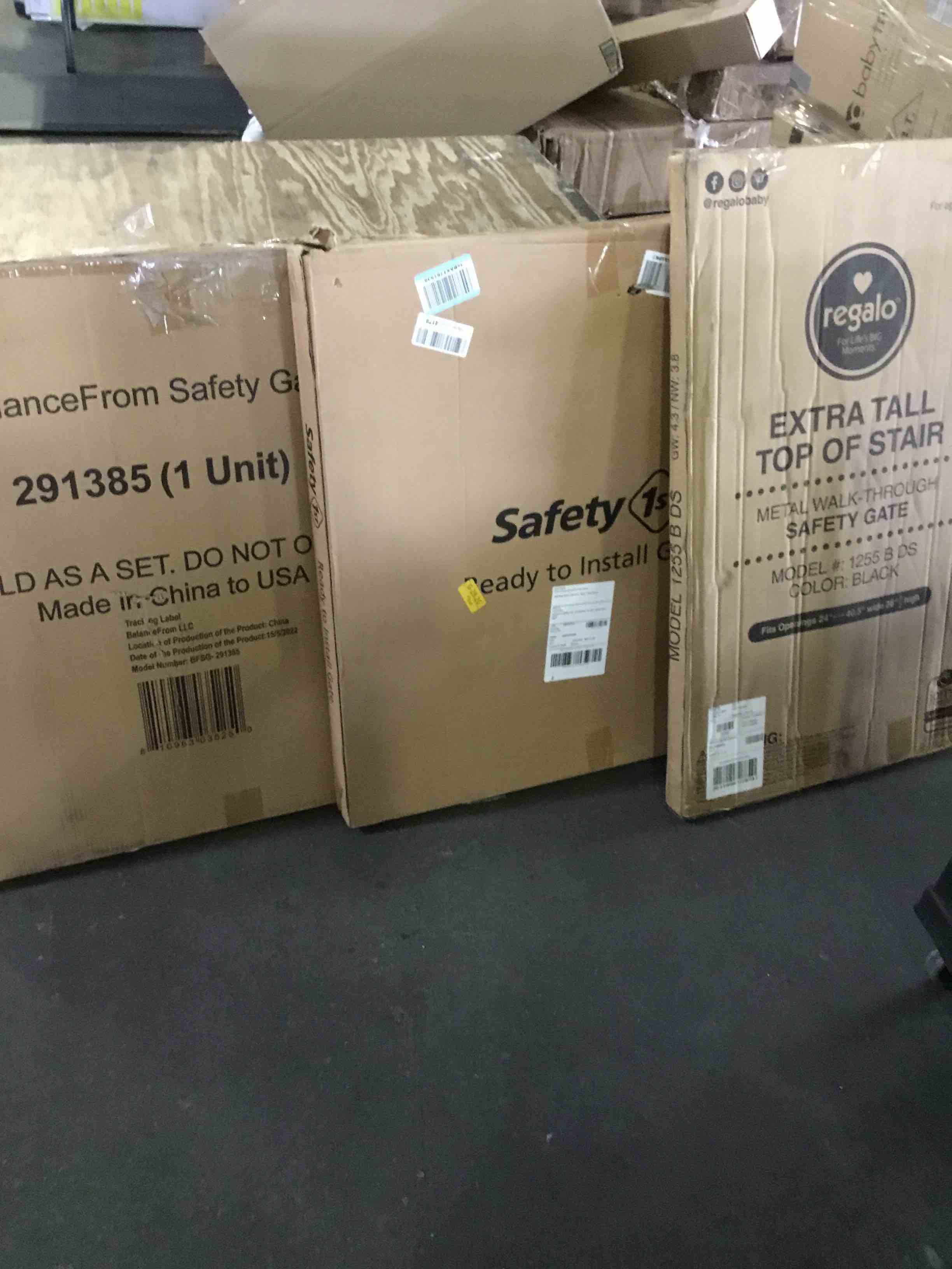 https://s3.amazonaws.com/lotting-images-prod/bidfta/RED5228016_1693941962174.jpeg