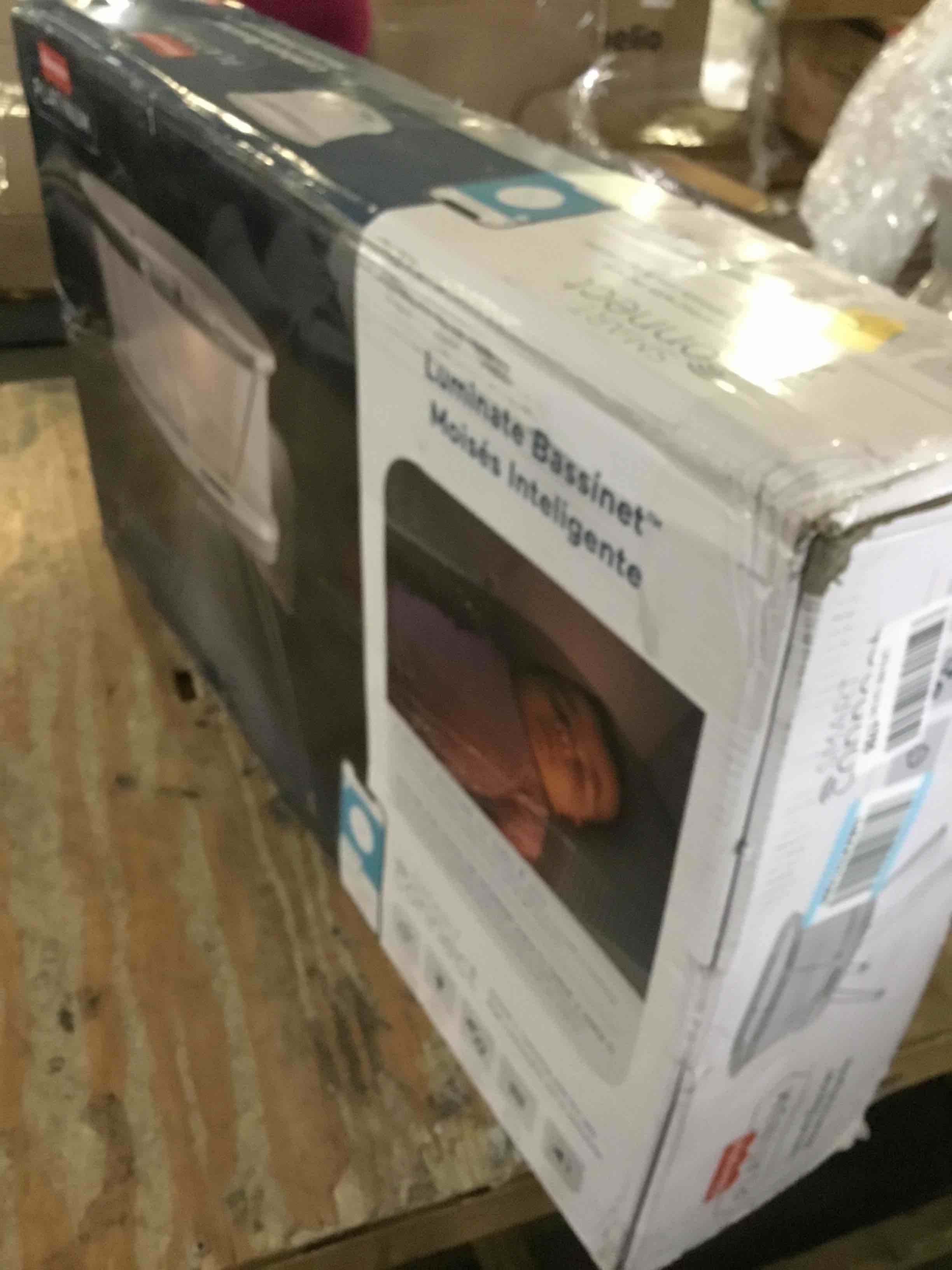 https://s3.amazonaws.com/lotting-images-prod/bidfta/RED5228098_1694008599649.jpeg