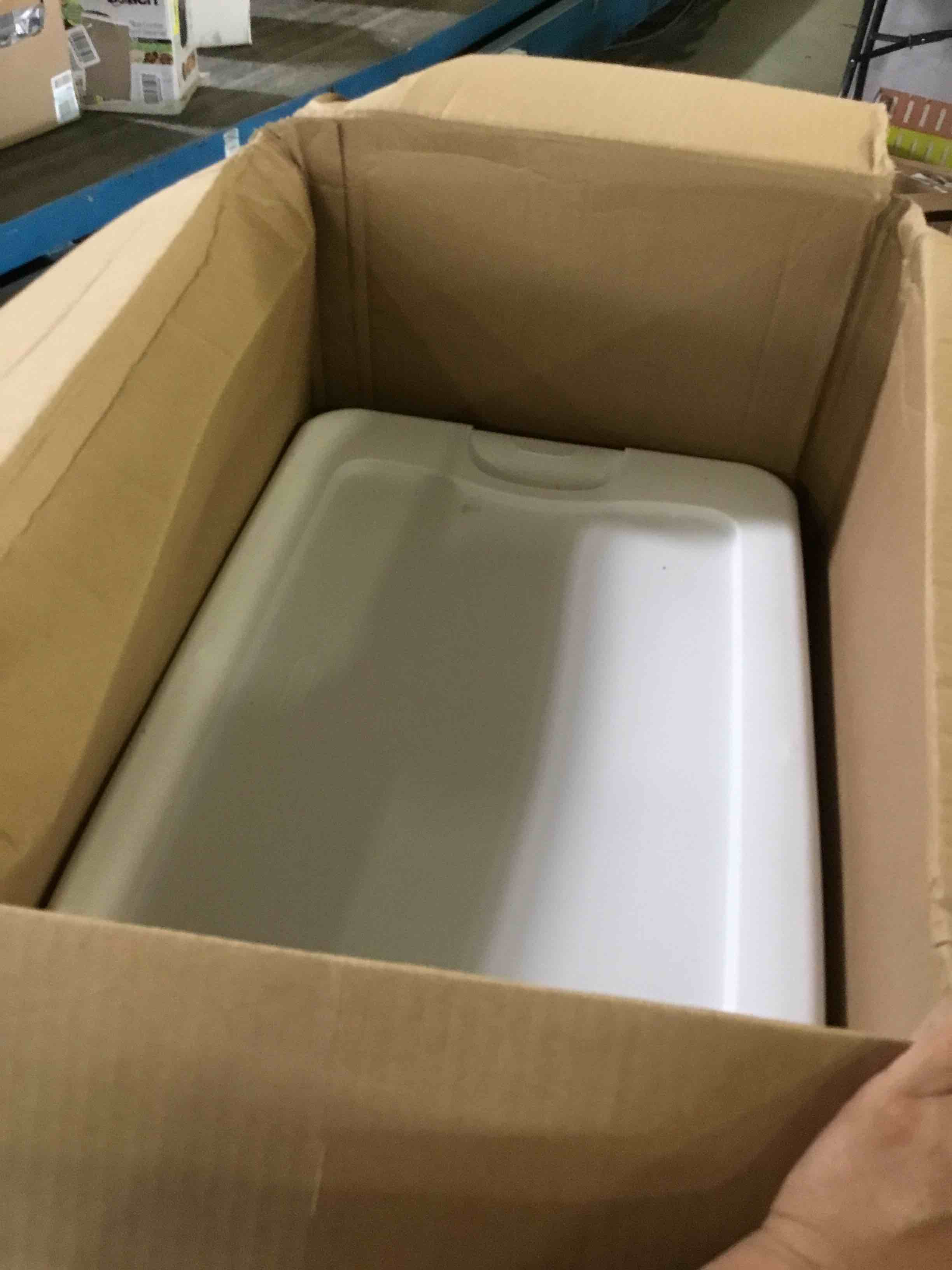 https://s3.amazonaws.com/lotting-images-prod/bidfta/RED5228150_1694022127000.jpeg