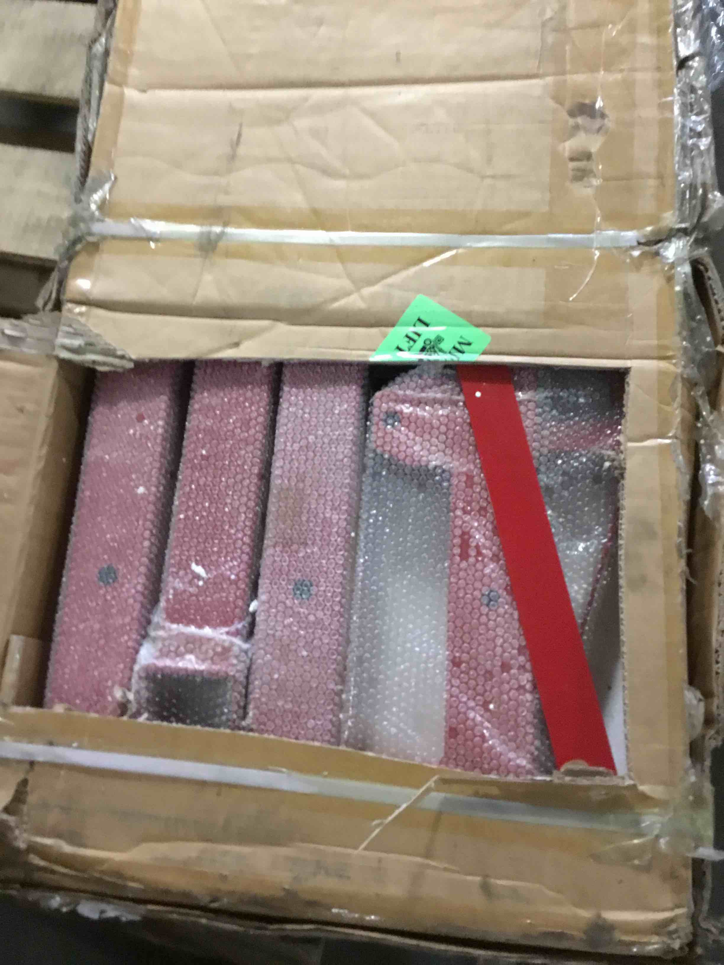 https://s3.amazonaws.com/lotting-images-prod/bidfta/RED5228267_1694097703041.jpeg