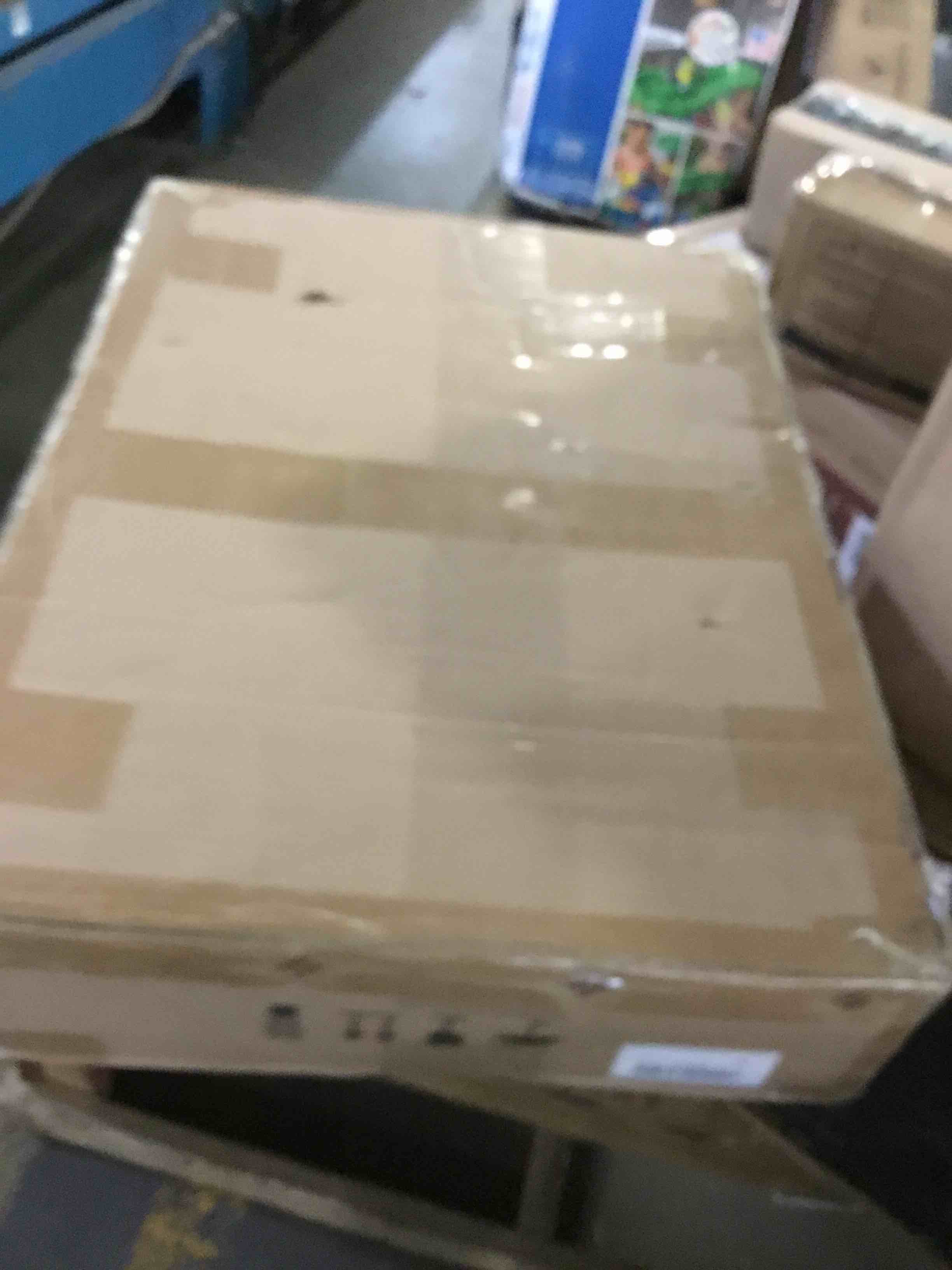 https://s3.amazonaws.com/lotting-images-prod/bidfta/RED5228290_1694102353036.jpeg