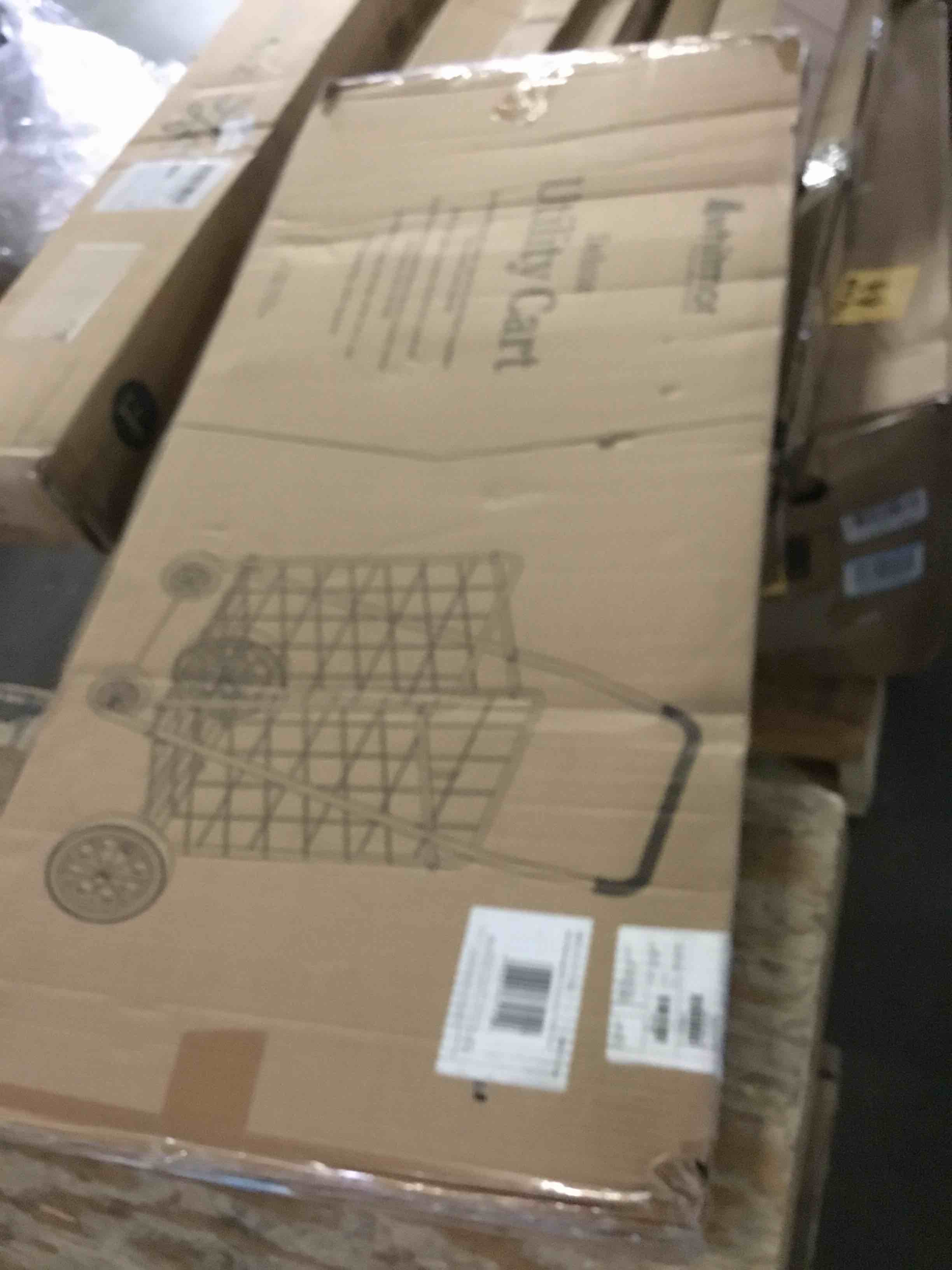 https://s3.amazonaws.com/lotting-images-prod/bidfta/RED5228312_1694107949419.jpeg