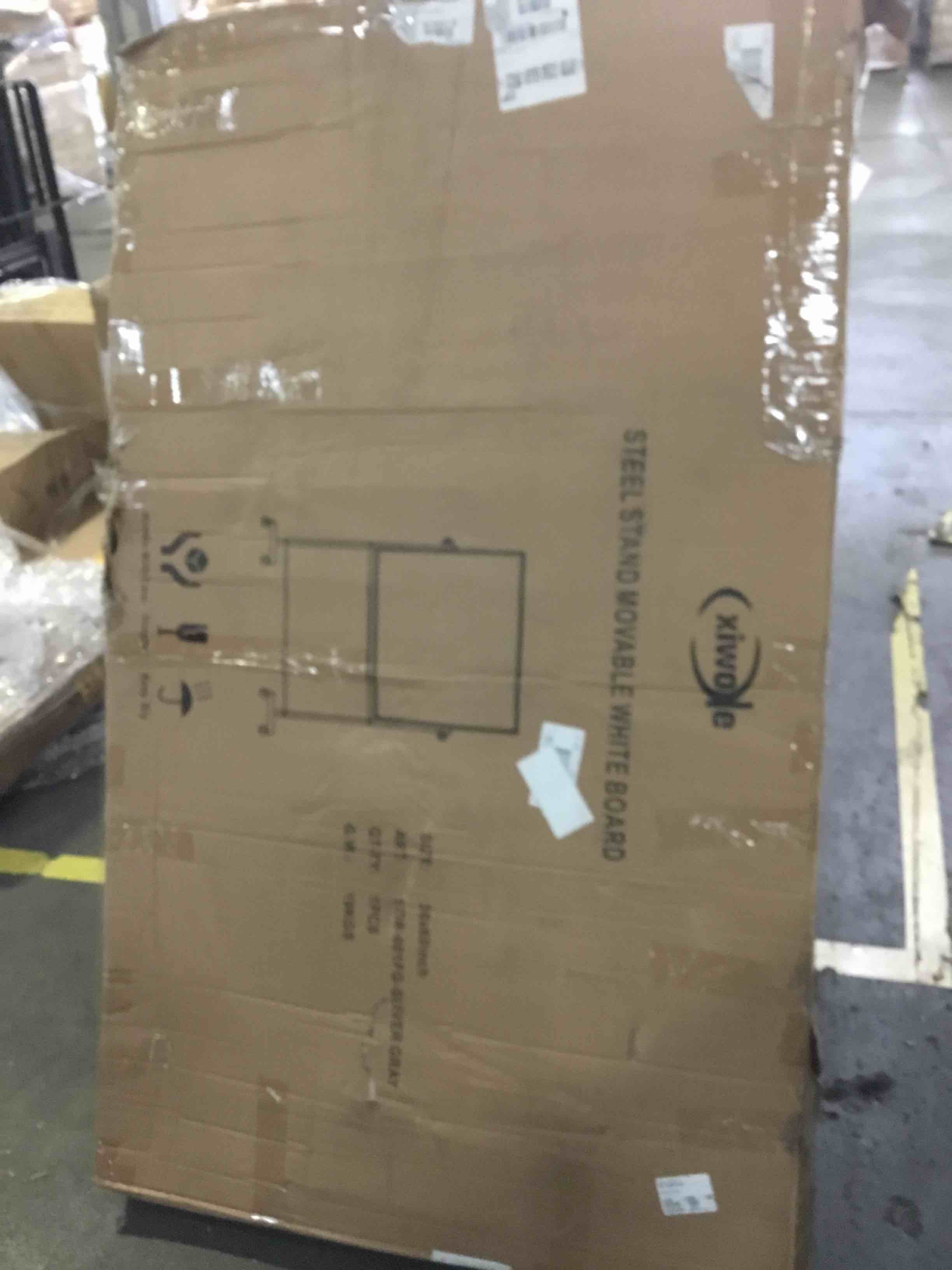 https://s3.amazonaws.com/lotting-images-prod/bidfta/RED5228614_1694356381856.jpeg