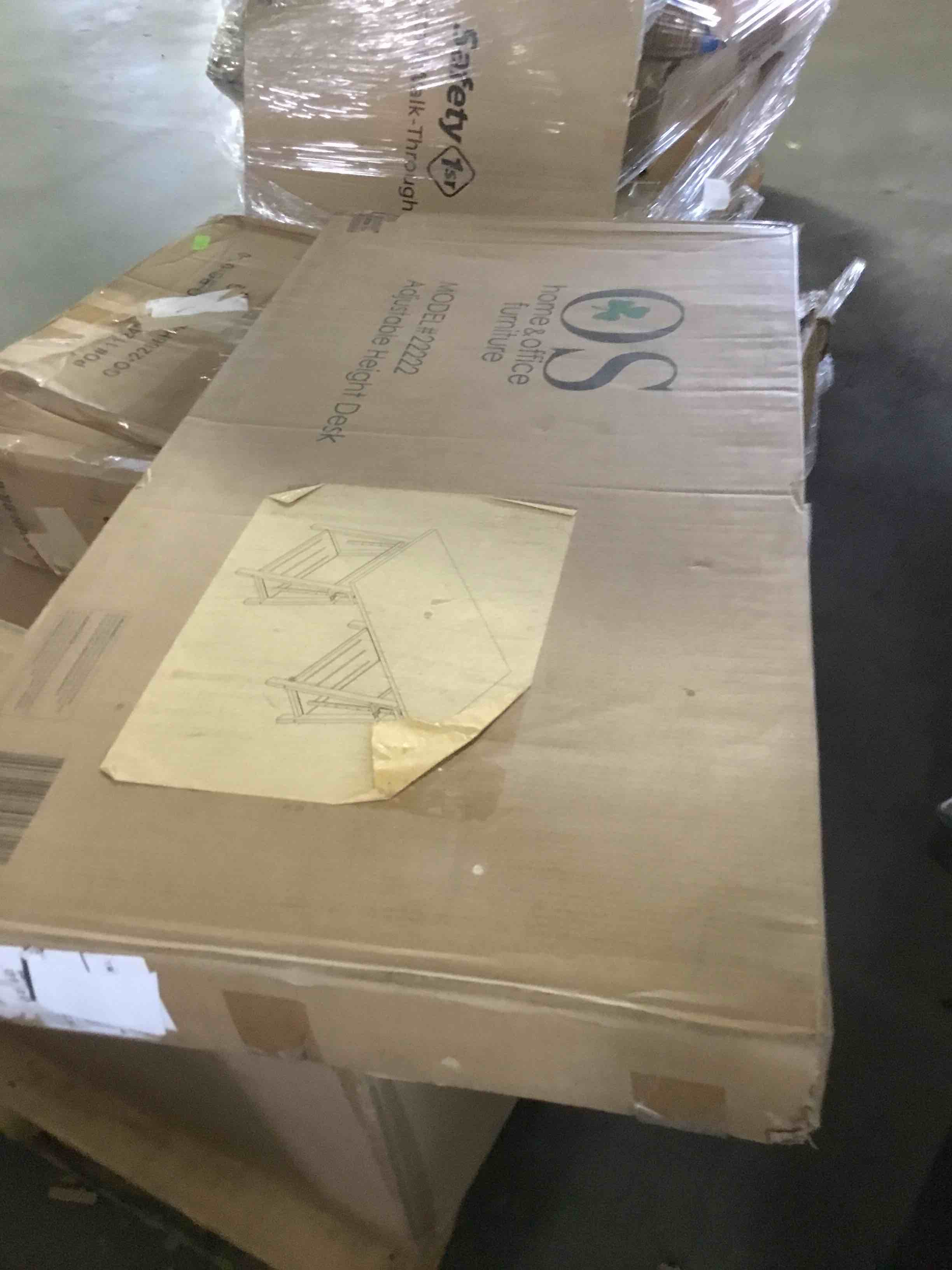 https://s3.amazonaws.com/lotting-images-prod/bidfta/RED5228717_1694439674850.jpeg