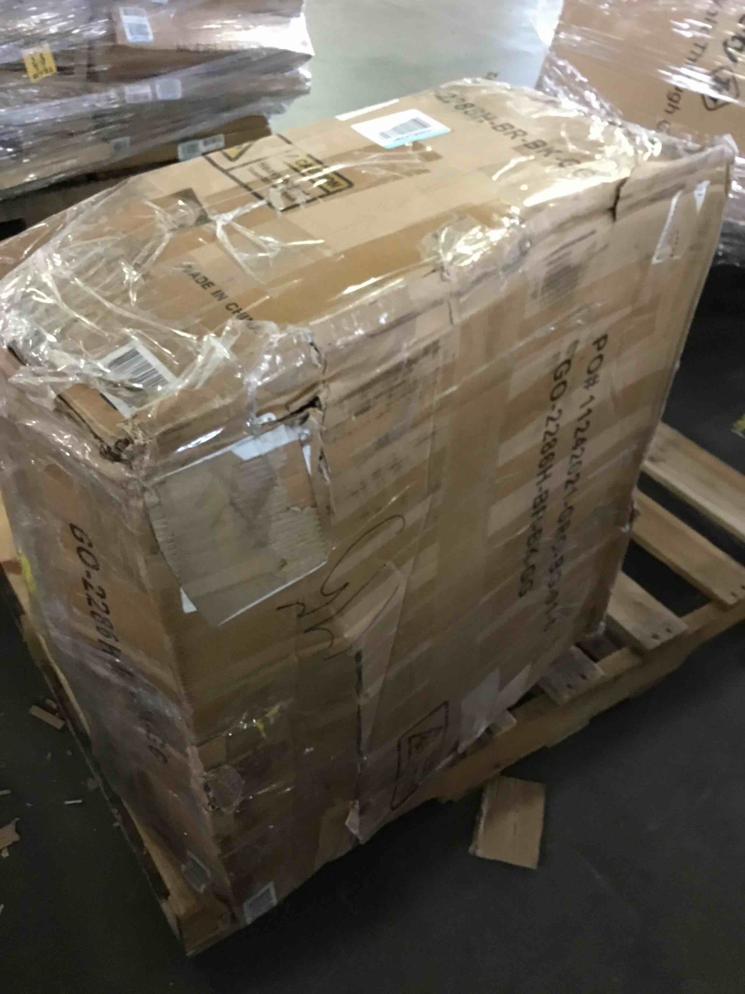 https://s3.amazonaws.com/lotting-images-prod/bidfta/RED5228720_1694440087152.jpeg
