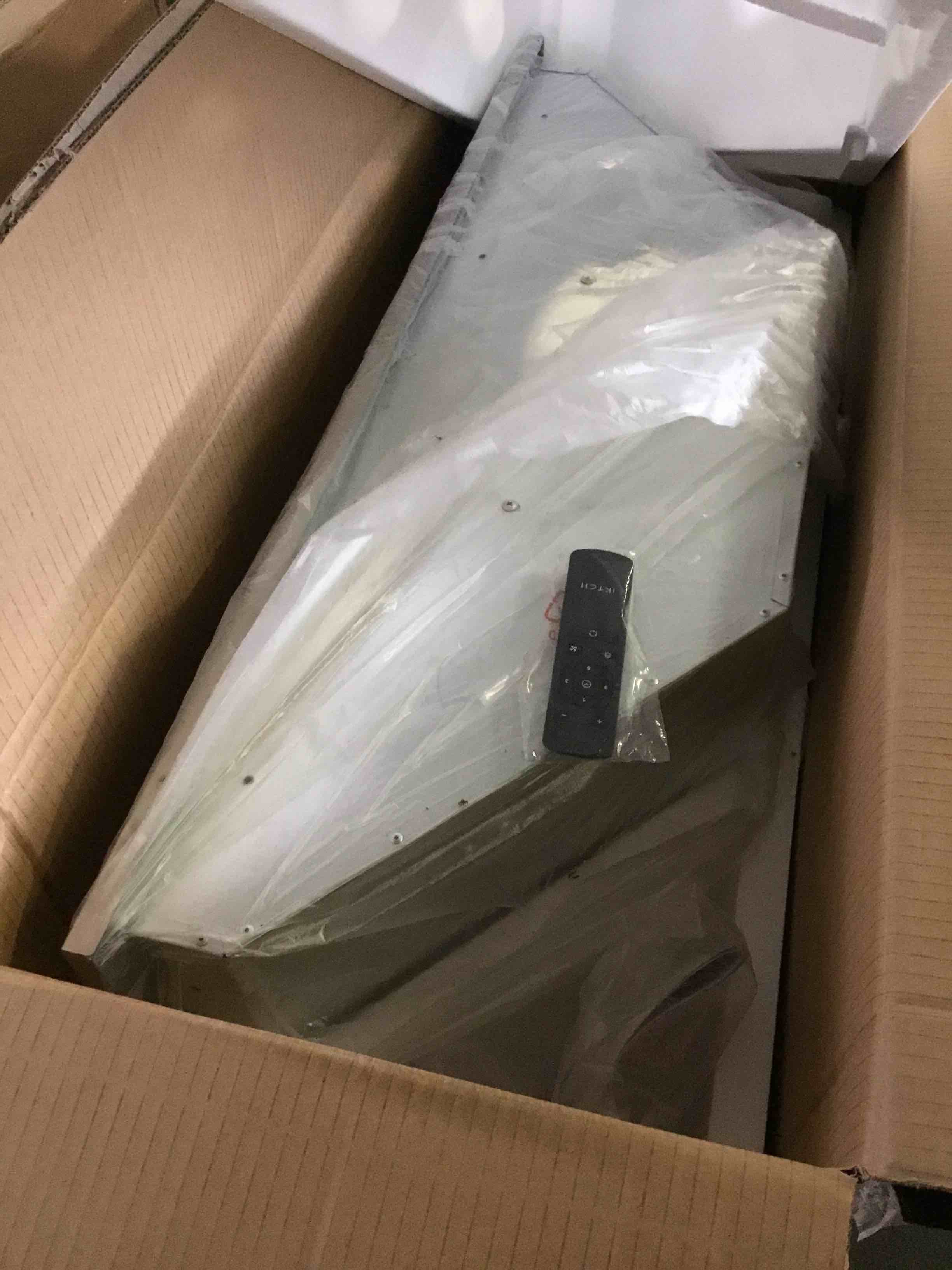 https://s3.amazonaws.com/lotting-images-prod/bidfta/RED5228830_1694460073856.jpeg