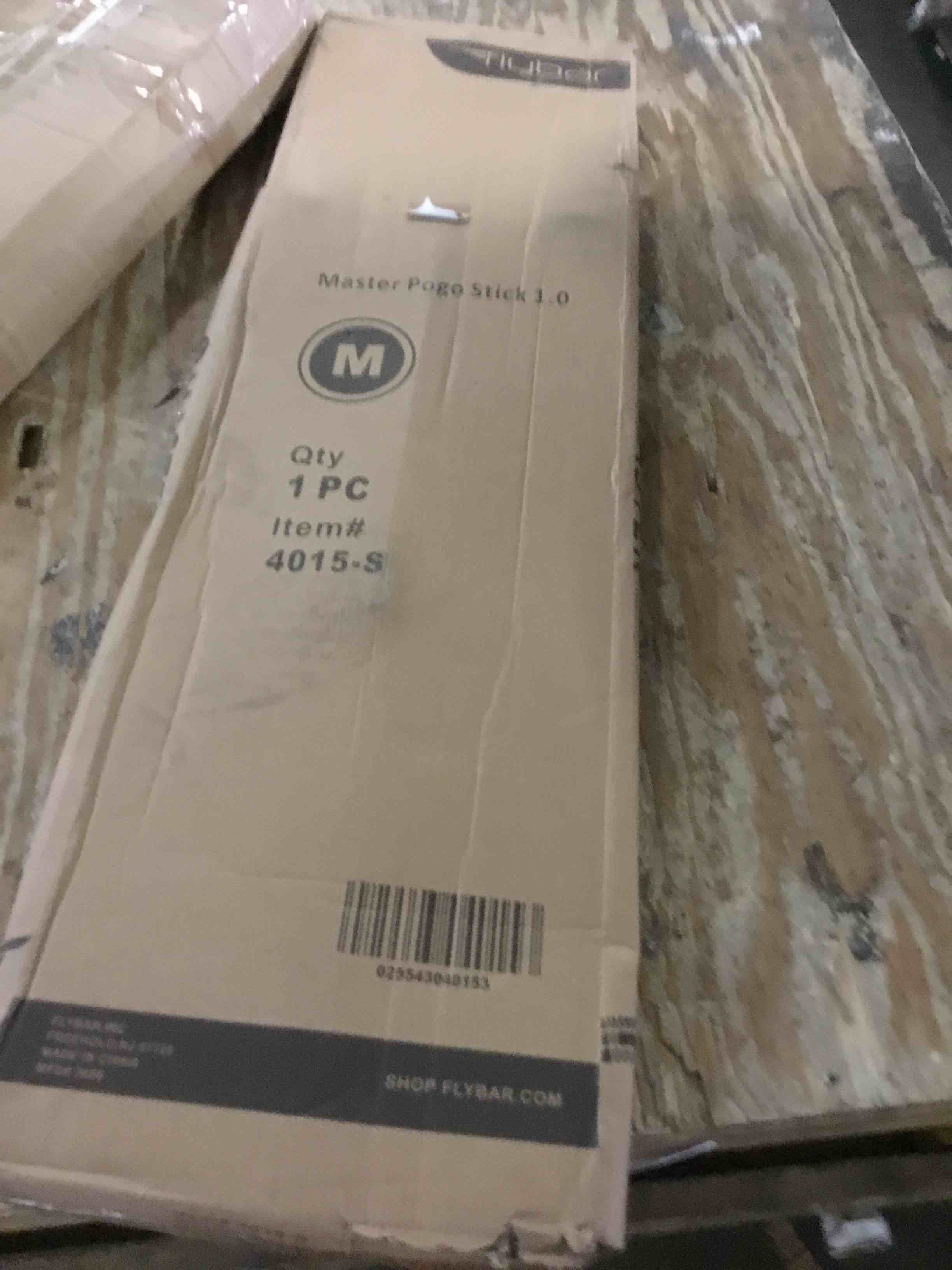 https://s3.amazonaws.com/lotting-images-prod/bidfta/RED5228926_1694529194752.jpeg