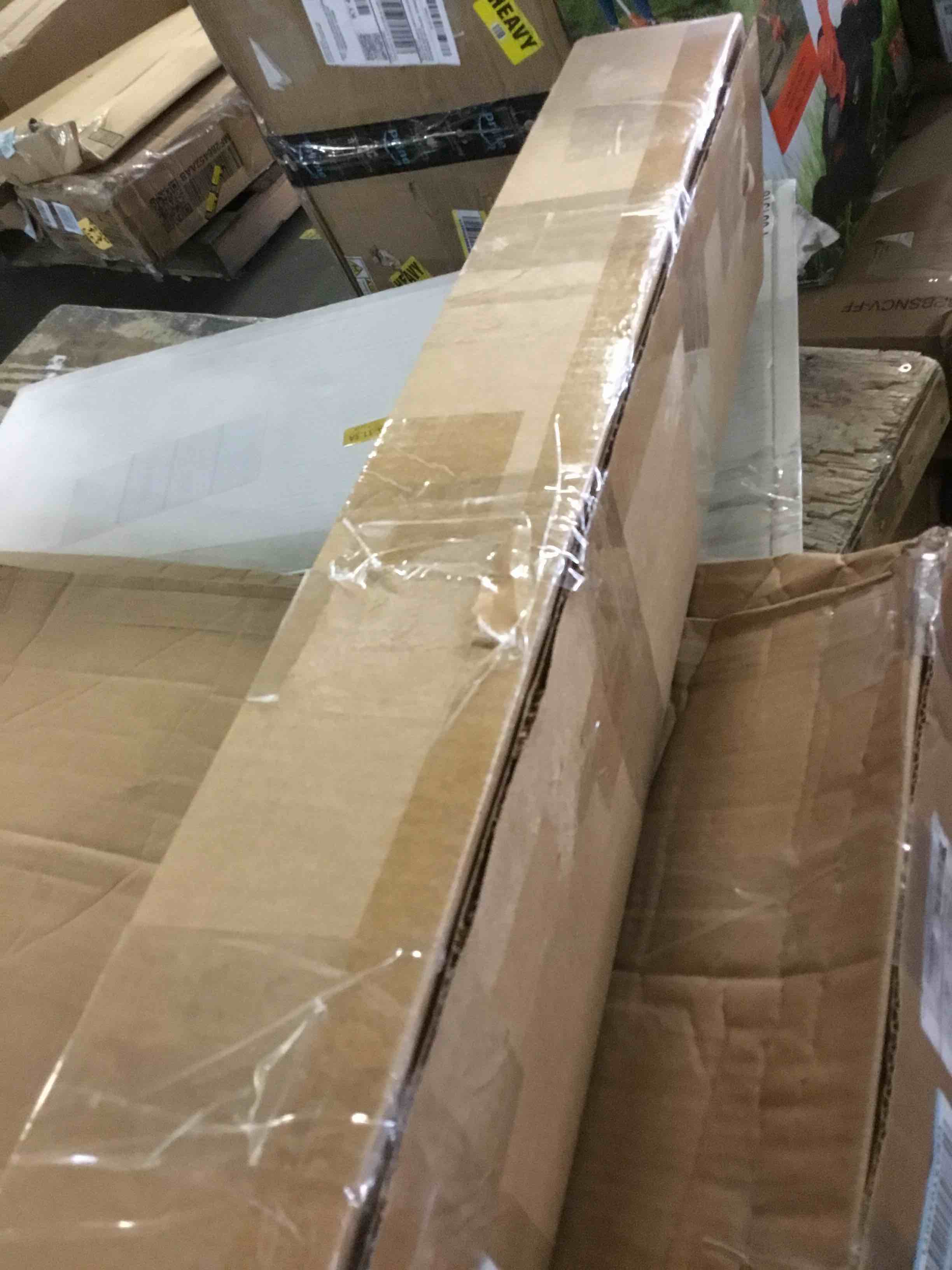 https://s3.amazonaws.com/lotting-images-prod/bidfta/RED5228957_1694534281620.jpeg