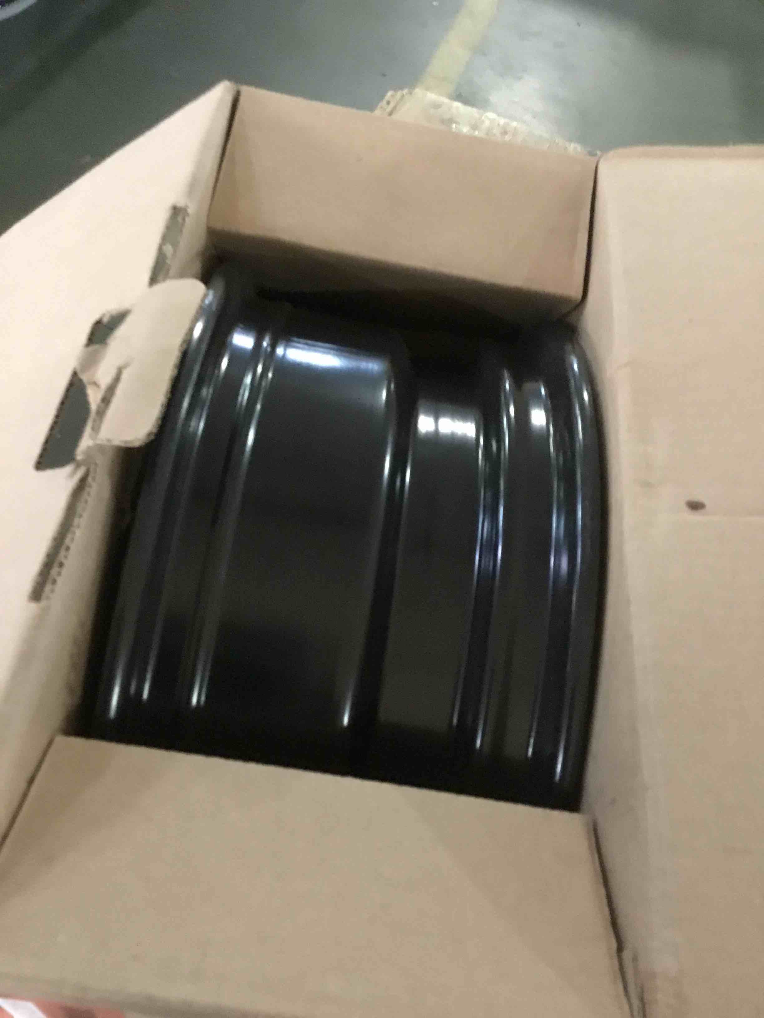 https://s3.amazonaws.com/lotting-images-prod/bidfta/RED5229066_1694606258761.jpeg