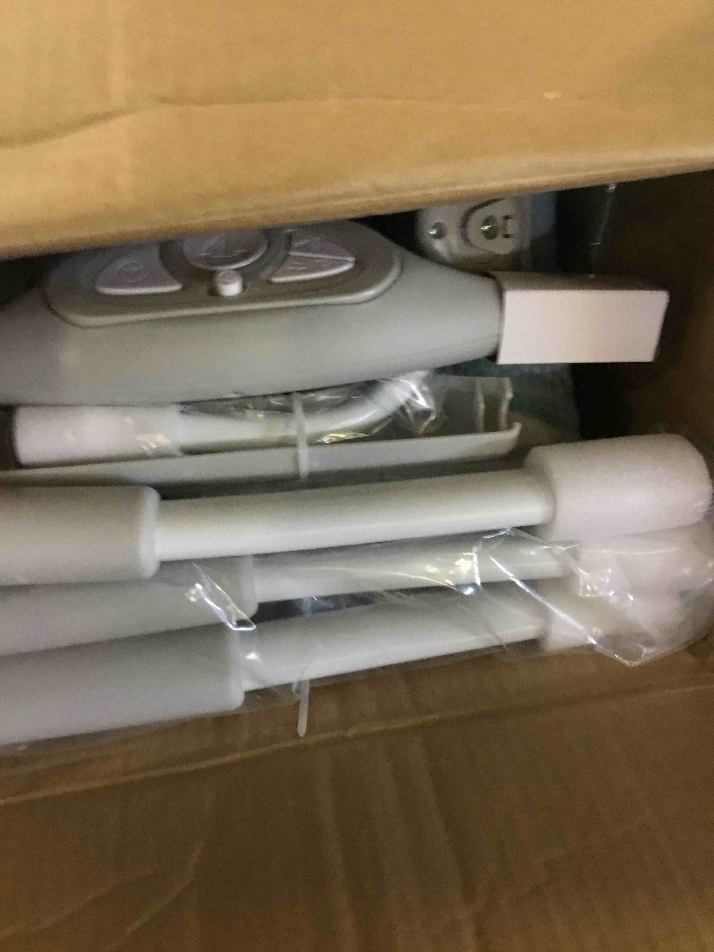 https://s3.amazonaws.com/lotting-images-prod/bidfta/RED5229162_1694625189749.jpeg
