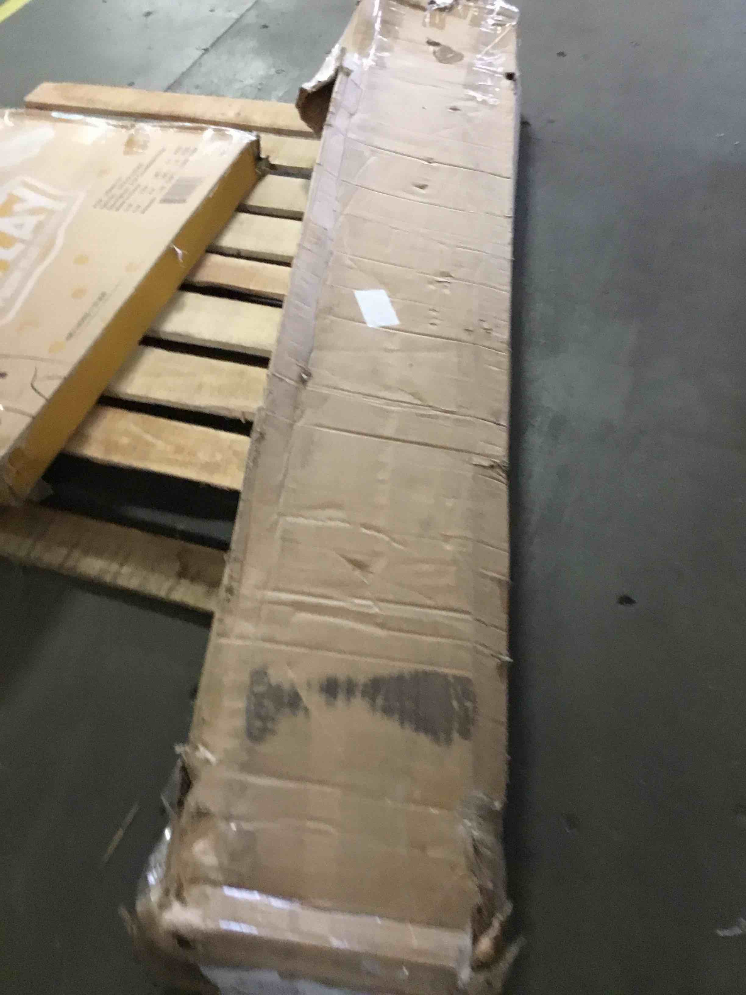 https://s3.amazonaws.com/lotting-images-prod/bidfta/RED5229277_1694695645477.jpeg