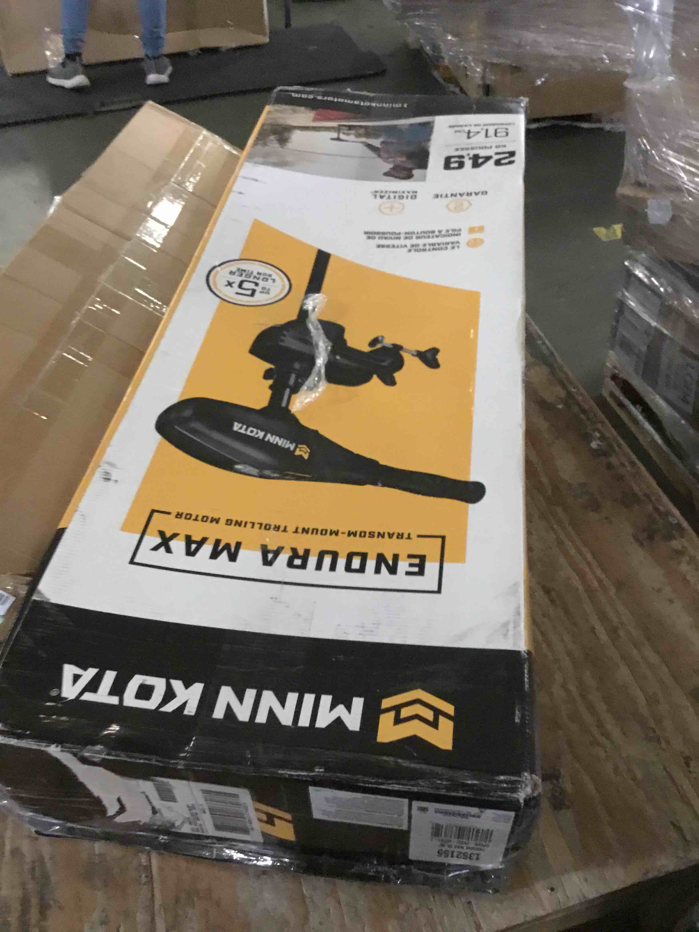 https://s3.amazonaws.com/lotting-images-prod/bidfta/RED5229283_1694696415208.jpeg