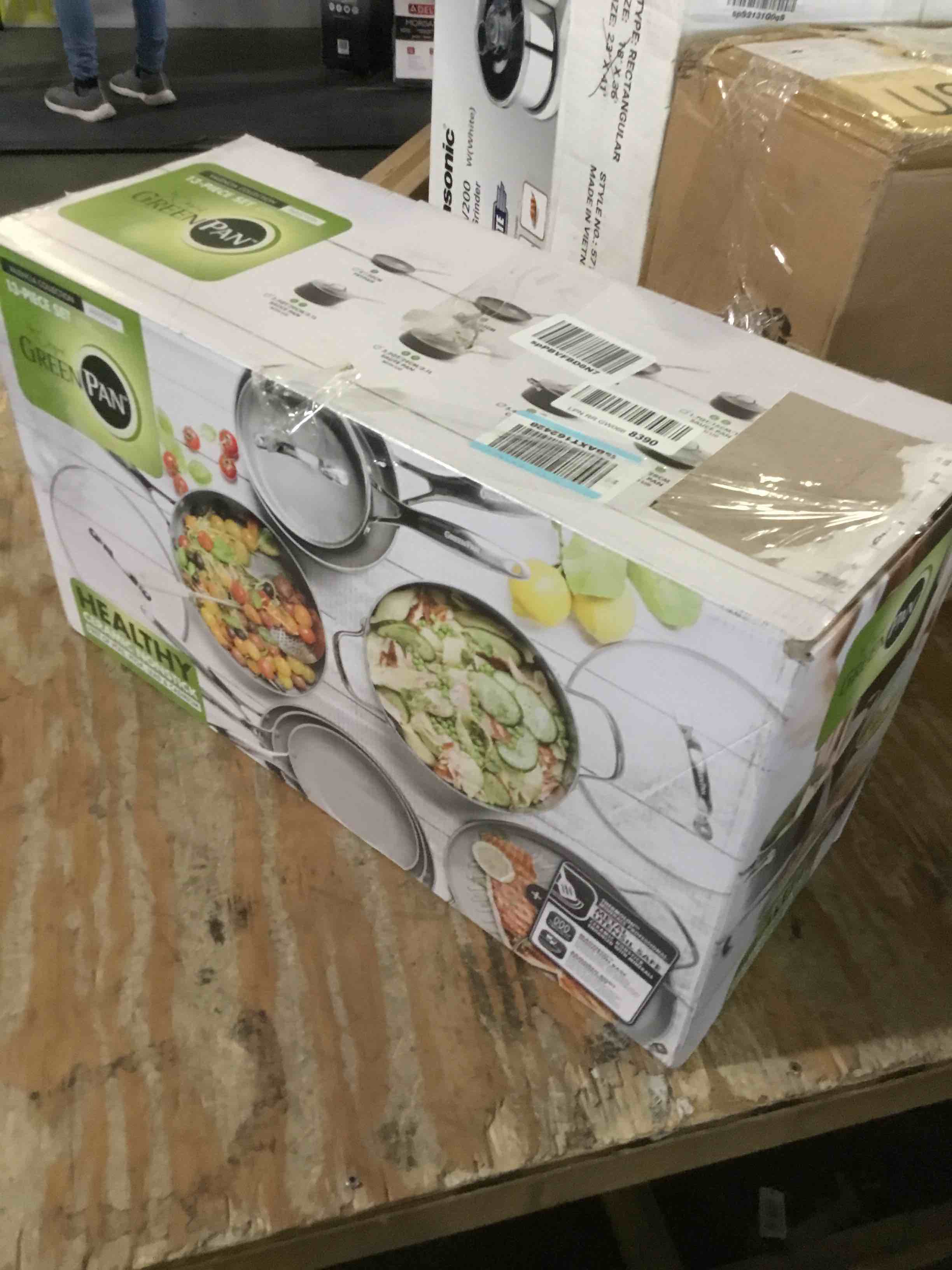 https://s3.amazonaws.com/lotting-images-prod/bidfta/RED5229337_1694706030218.jpeg
