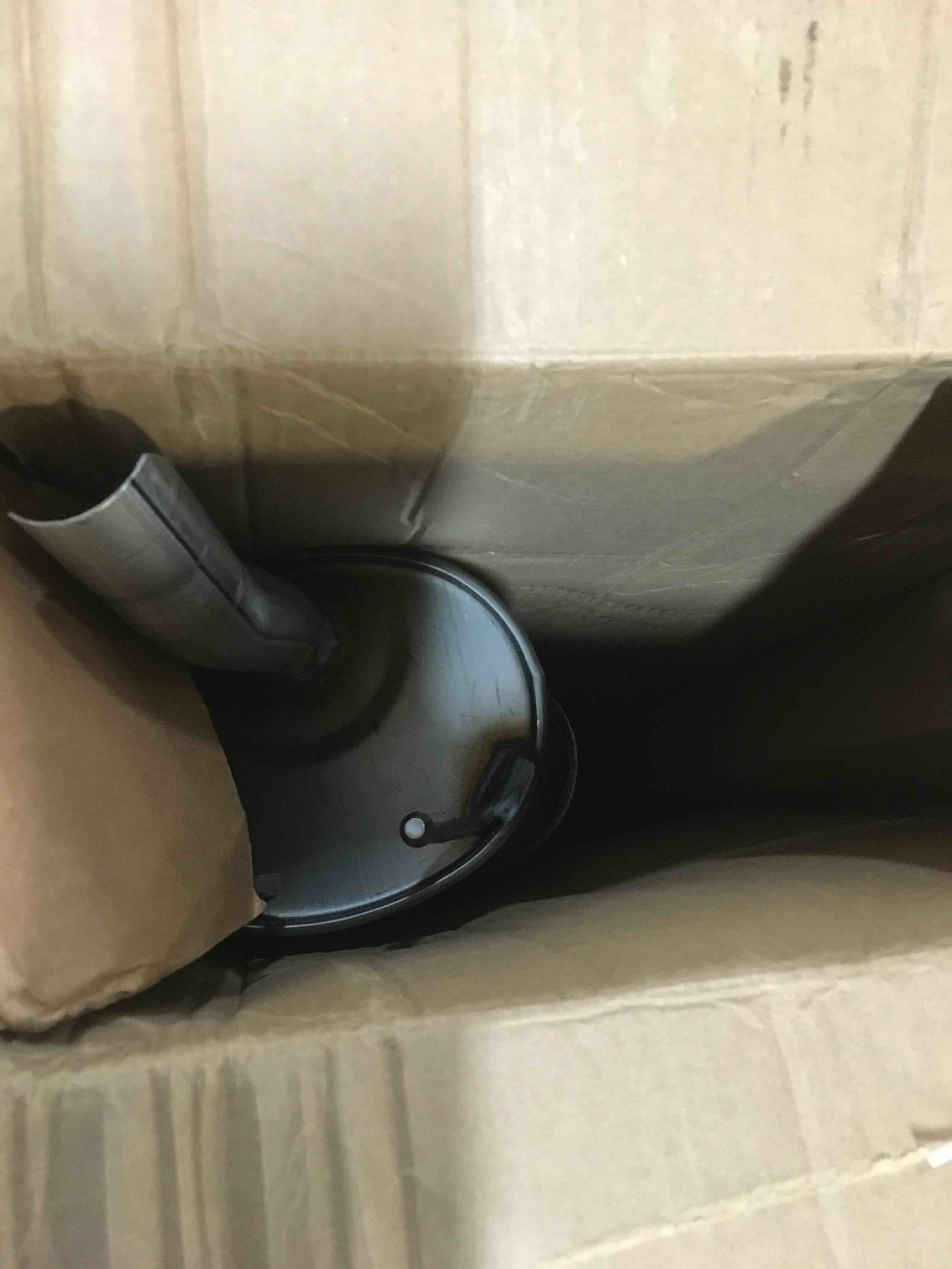 https://s3.amazonaws.com/lotting-images-prod/bidfta/RED5229539_1694007792247.jpeg
