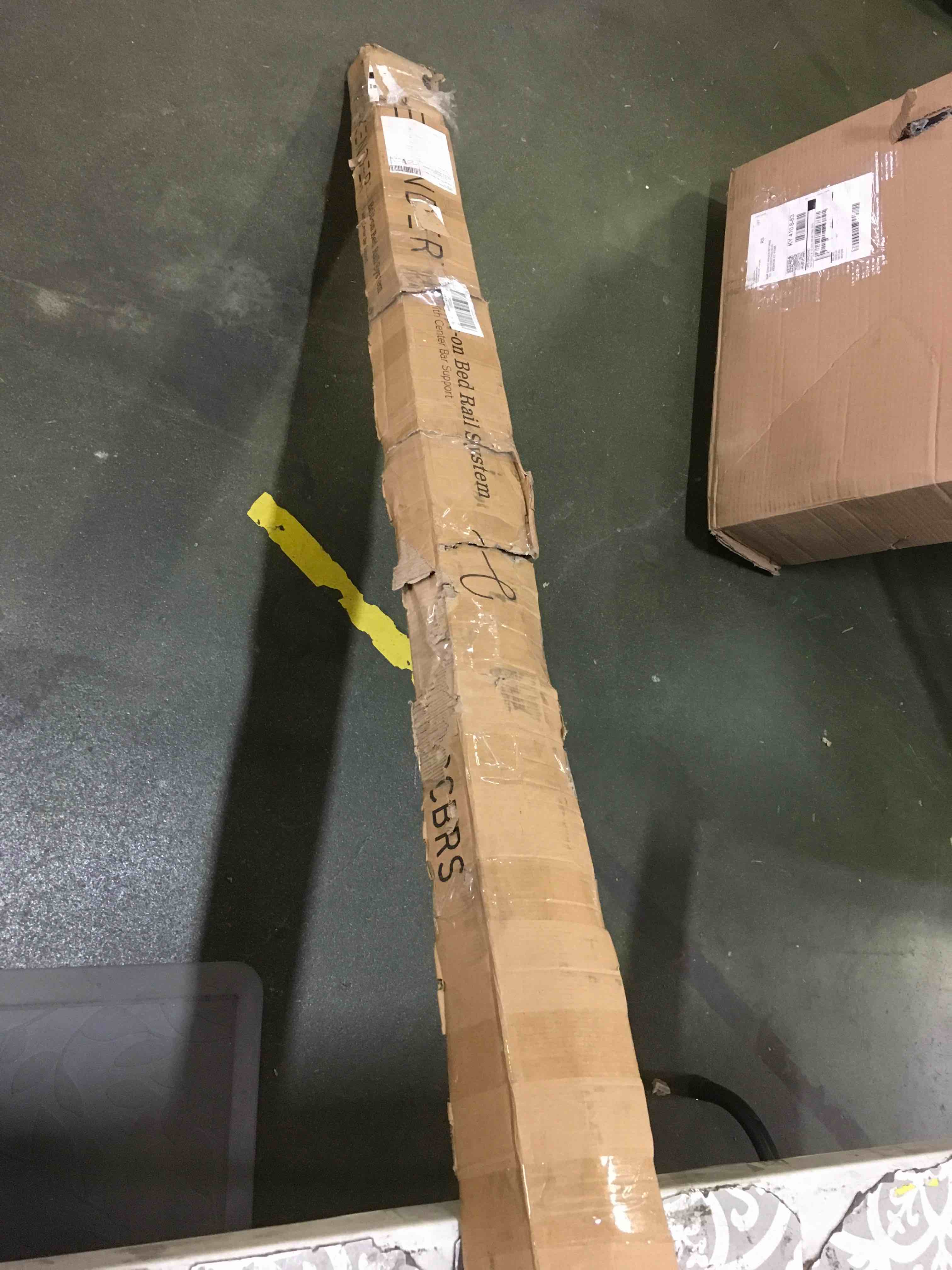 https://s3.amazonaws.com/lotting-images-prod/bidfta/RED5229583_1694021194735.jpeg