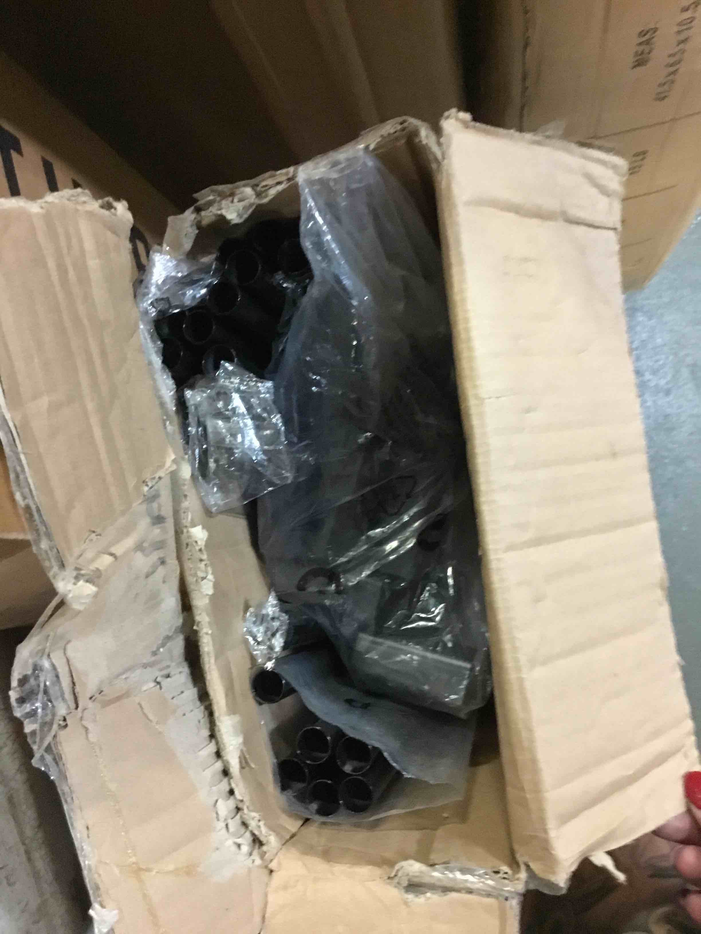 https://s3.amazonaws.com/lotting-images-prod/bidfta/RED5229641_1694087683460.jpeg