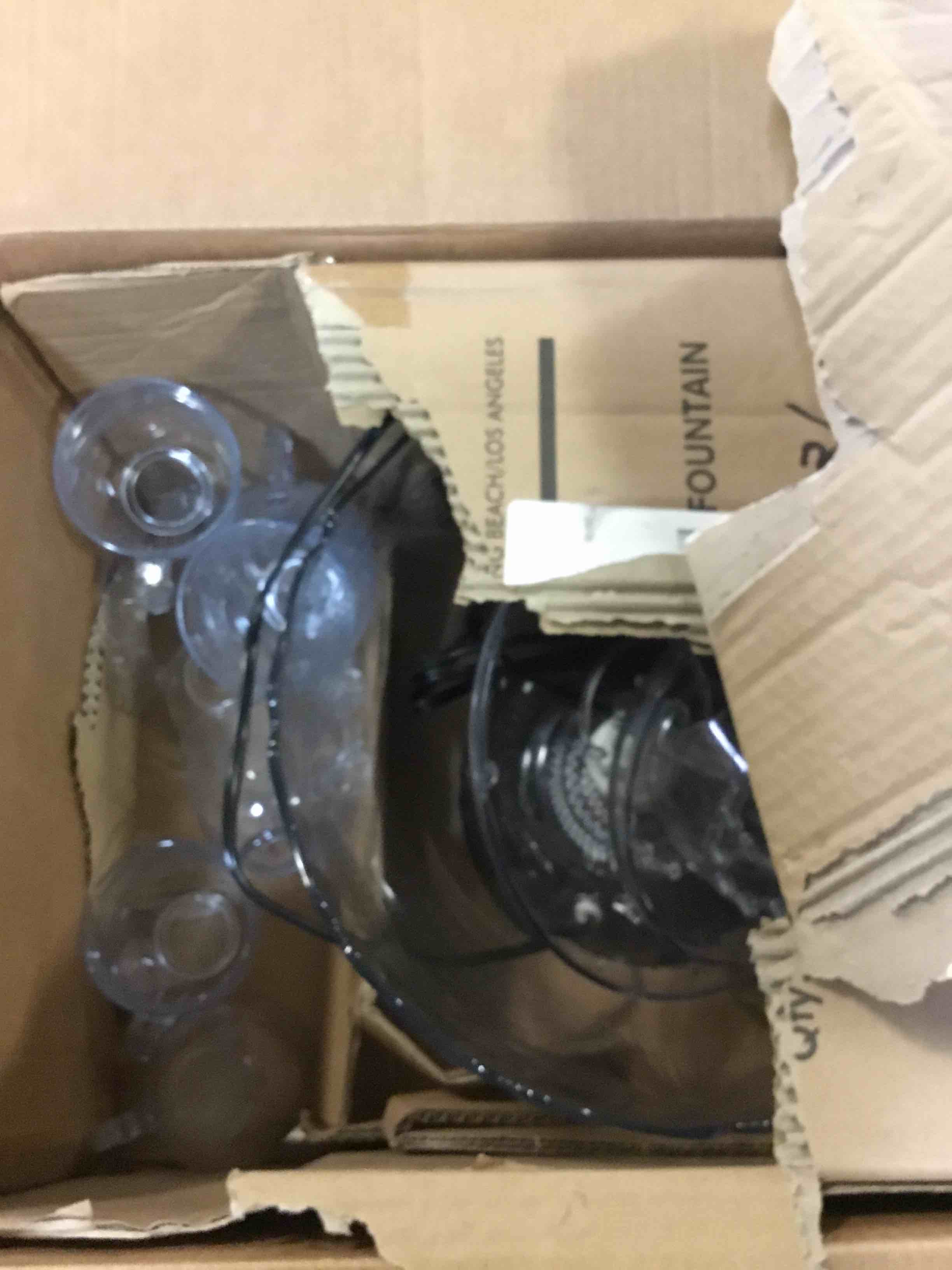 https://s3.amazonaws.com/lotting-images-prod/bidfta/RED5229680_1694093405309.jpeg