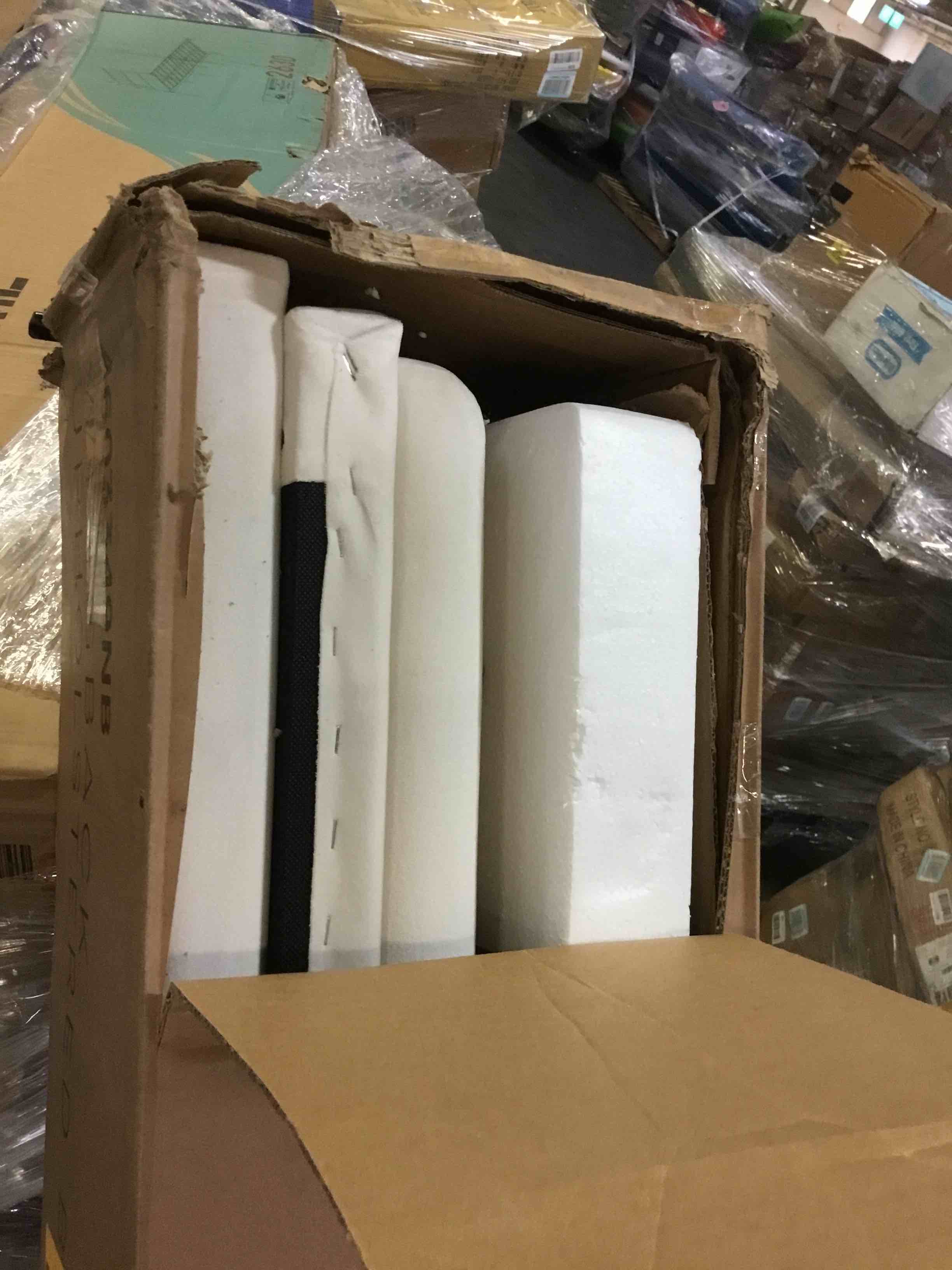 https://s3.amazonaws.com/lotting-images-prod/bidfta/RED5229707_1694100215006.jpeg