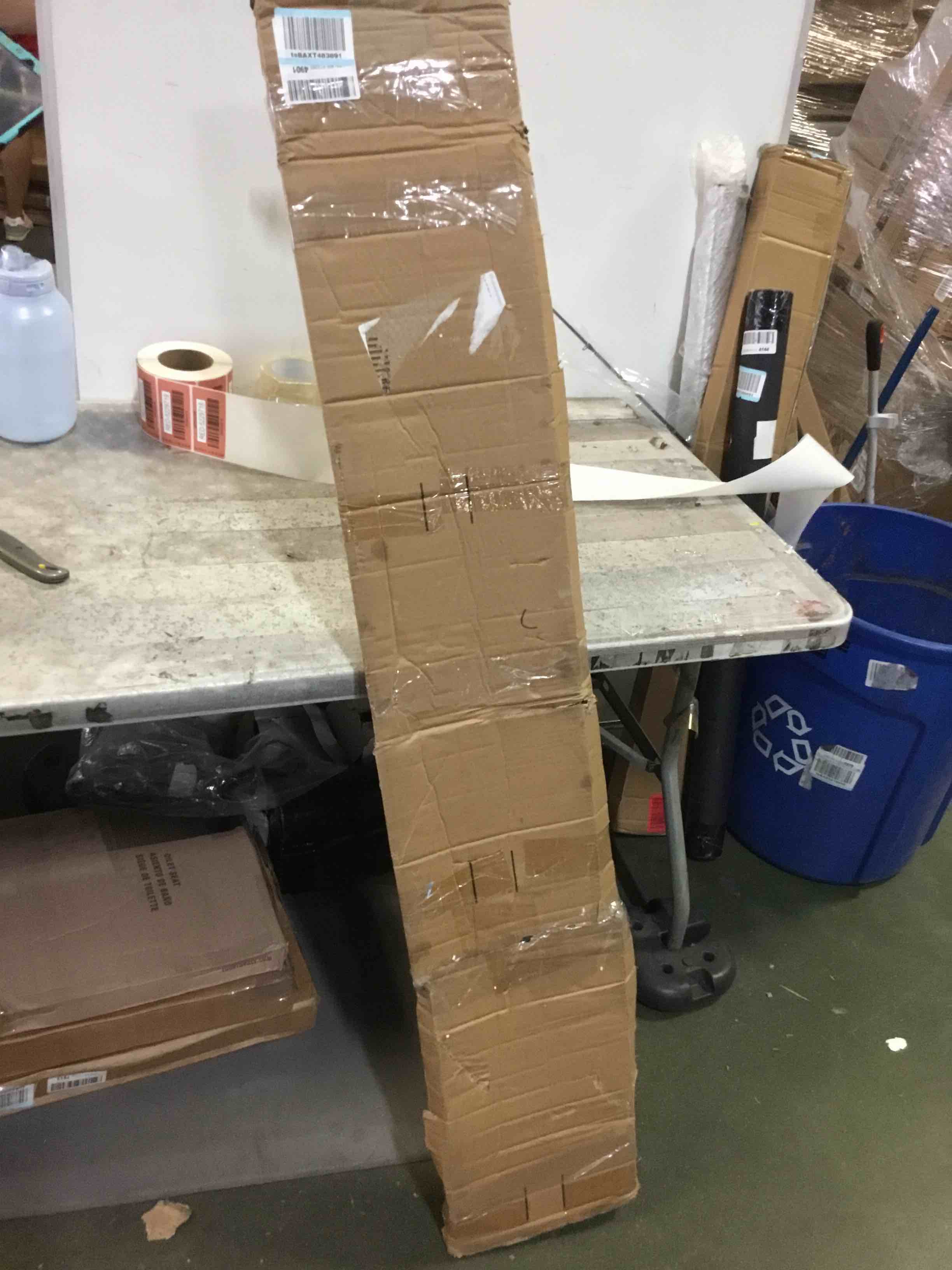 https://s3.amazonaws.com/lotting-images-prod/bidfta/RED5229718_1694103196375.jpeg
