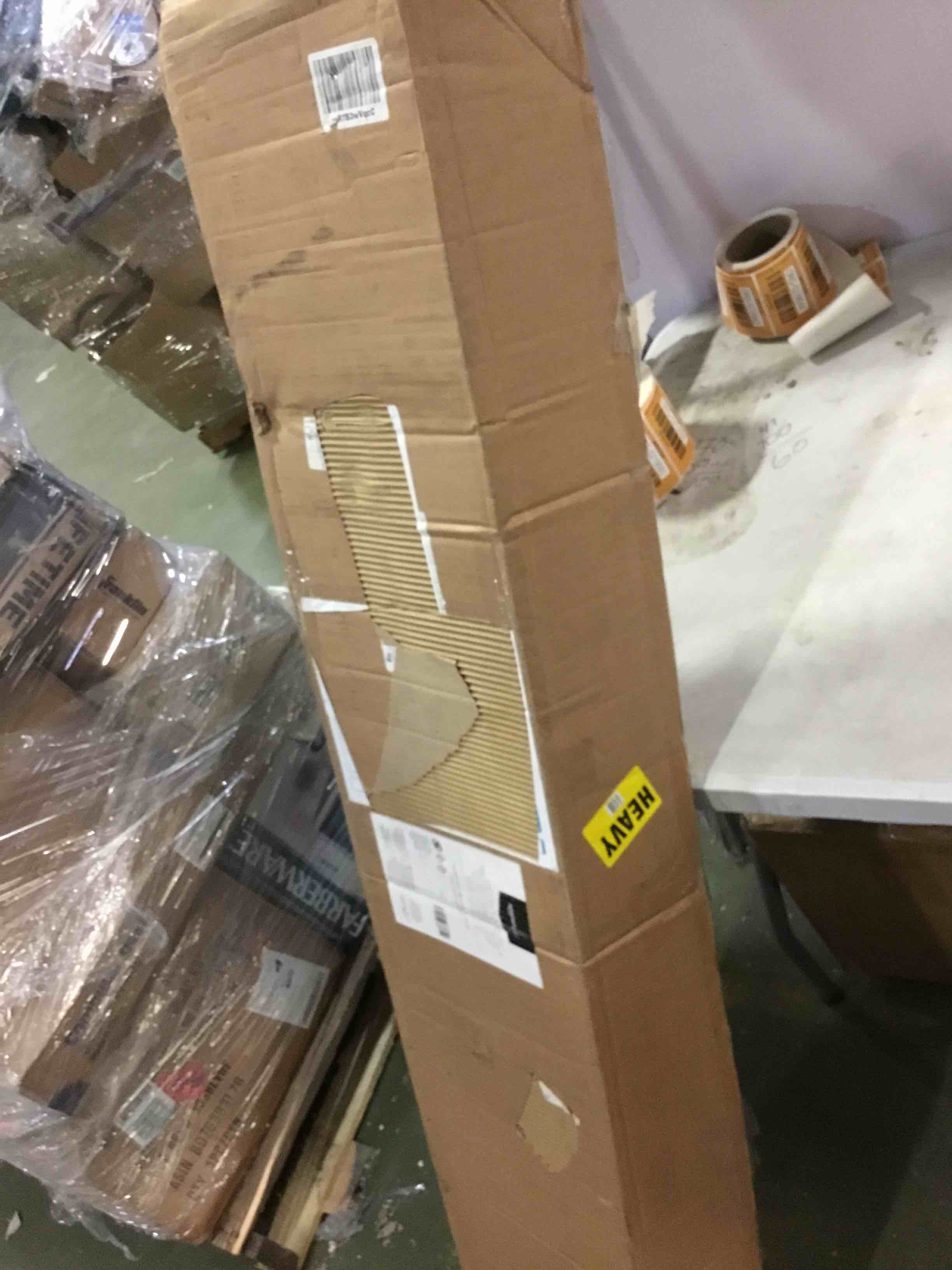 https://s3.amazonaws.com/lotting-images-prod/bidfta/RED5229785_1694174135036.jpeg