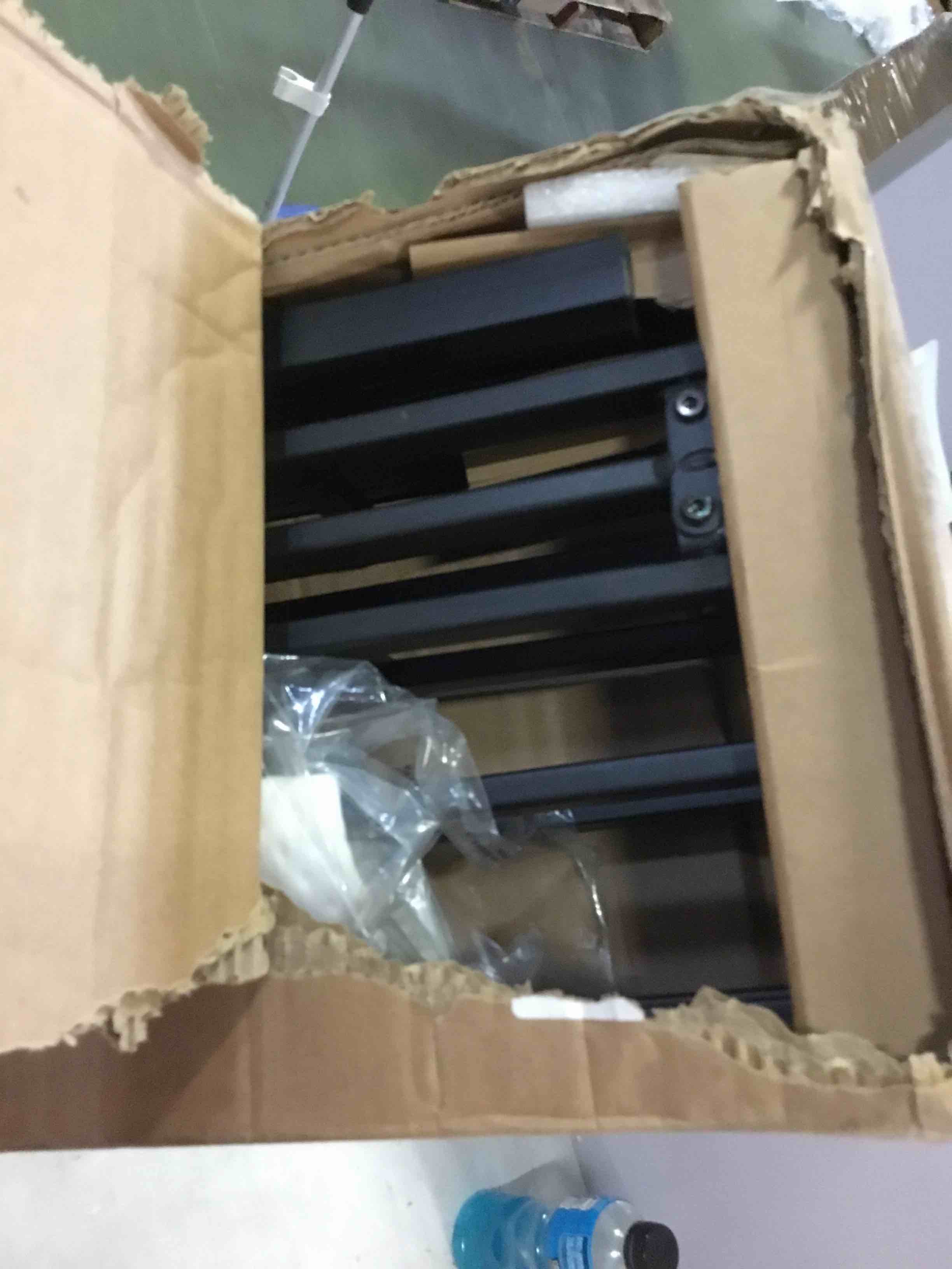 https://s3.amazonaws.com/lotting-images-prod/bidfta/RED5229785_1694174184221.jpeg