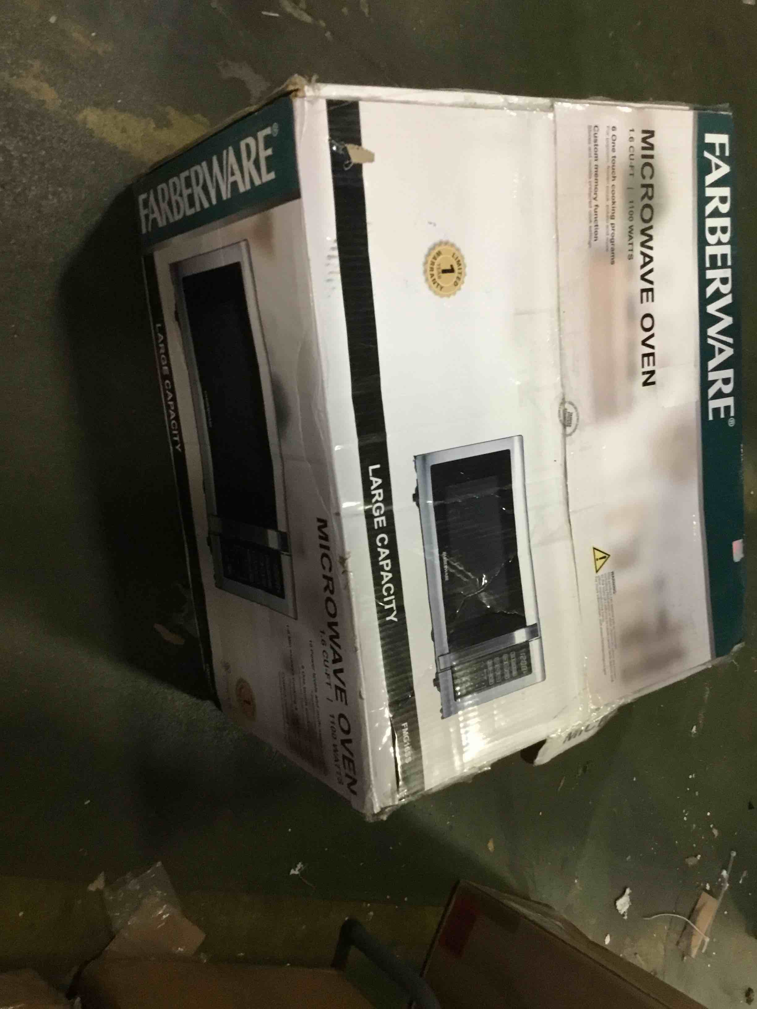 https://s3.amazonaws.com/lotting-images-prod/bidfta/RED5229808_1694179428543.jpeg