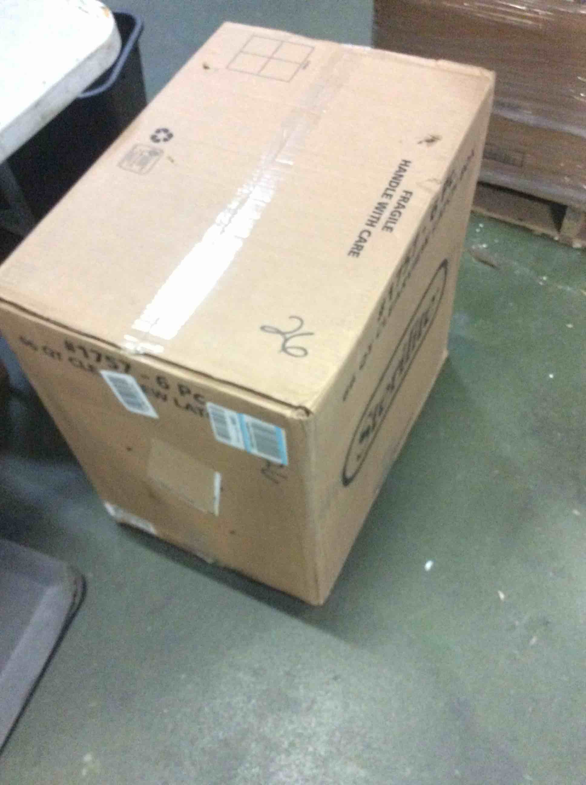https://s3.amazonaws.com/lotting-images-prod/bidfta/RED5229922_1694258144560.jpeg