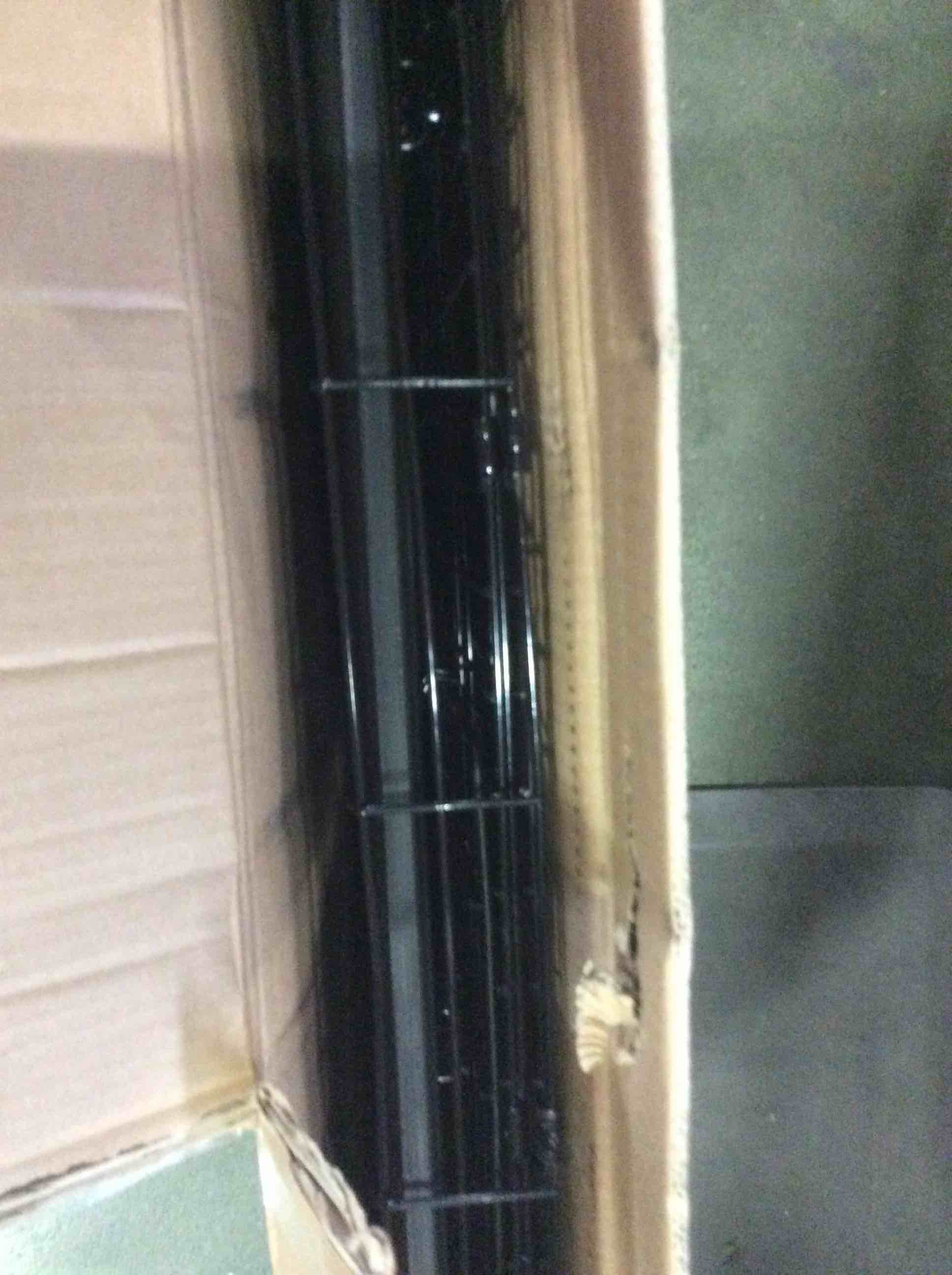https://s3.amazonaws.com/lotting-images-prod/bidfta/RED5229974_1694266956088.jpeg
