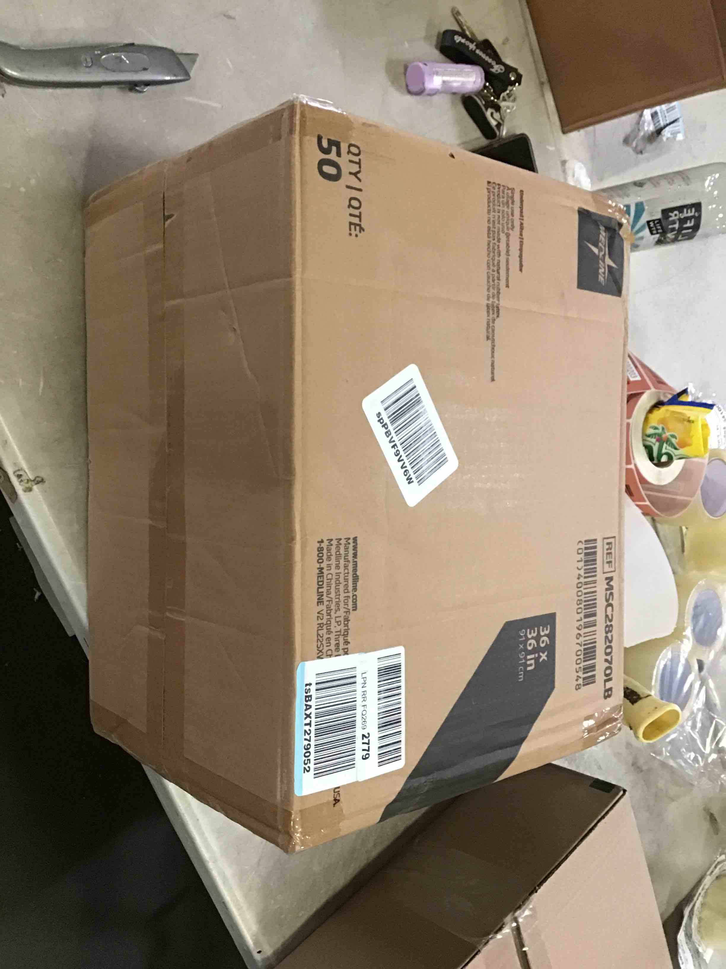 https://s3.amazonaws.com/lotting-images-prod/bidfta/RED5230192_1694461064008.jpeg
