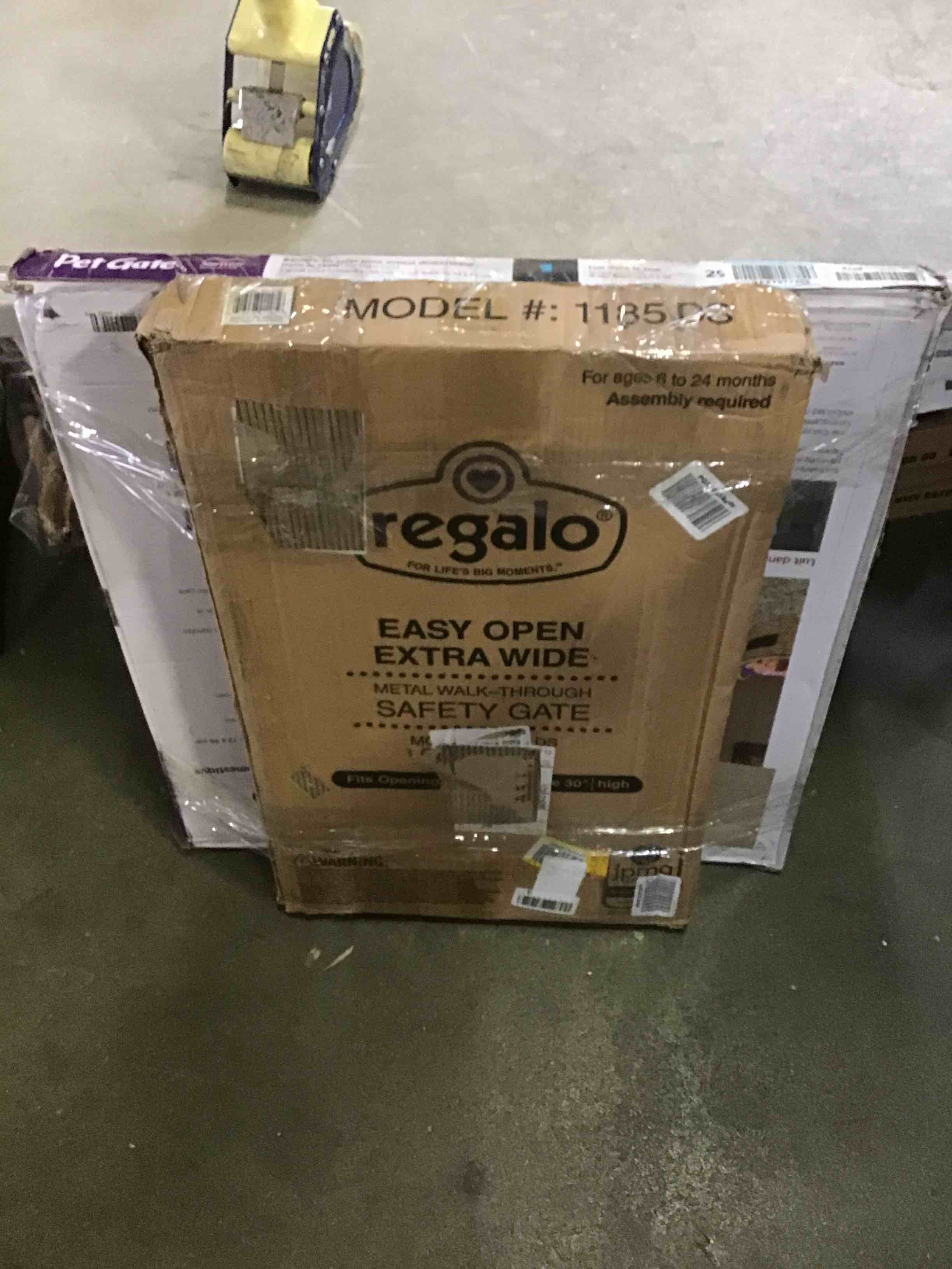 https://s3.amazonaws.com/lotting-images-prod/bidfta/RED5230208_1694462788713.jpeg