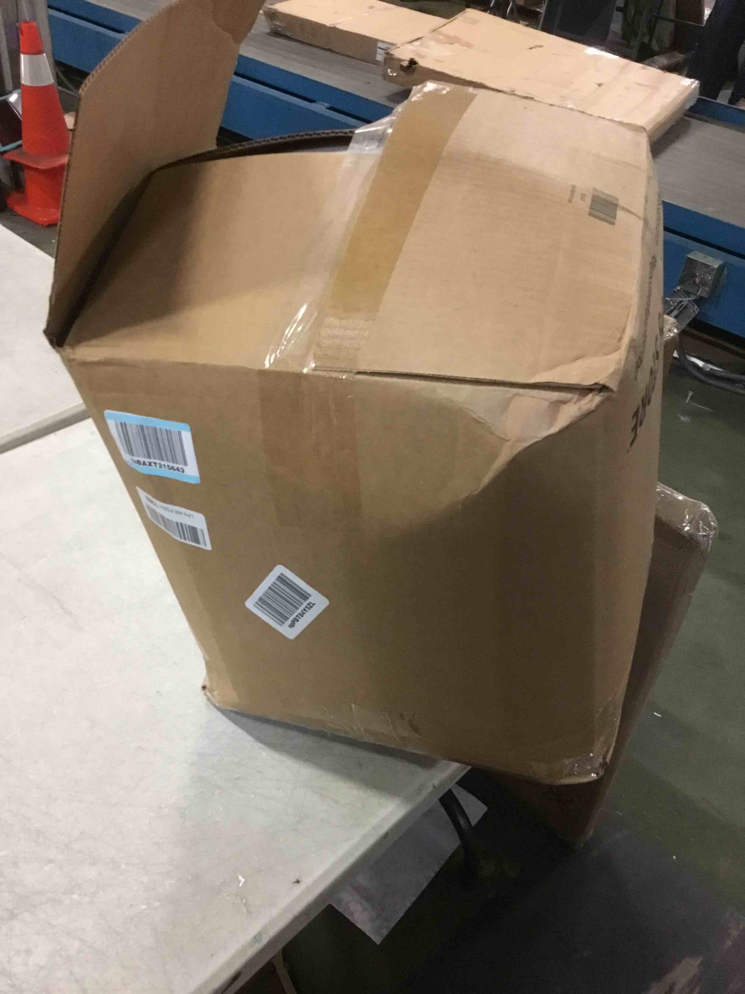 https://s3.amazonaws.com/lotting-images-prod/bidfta/RED5230224_1694519037319.jpeg