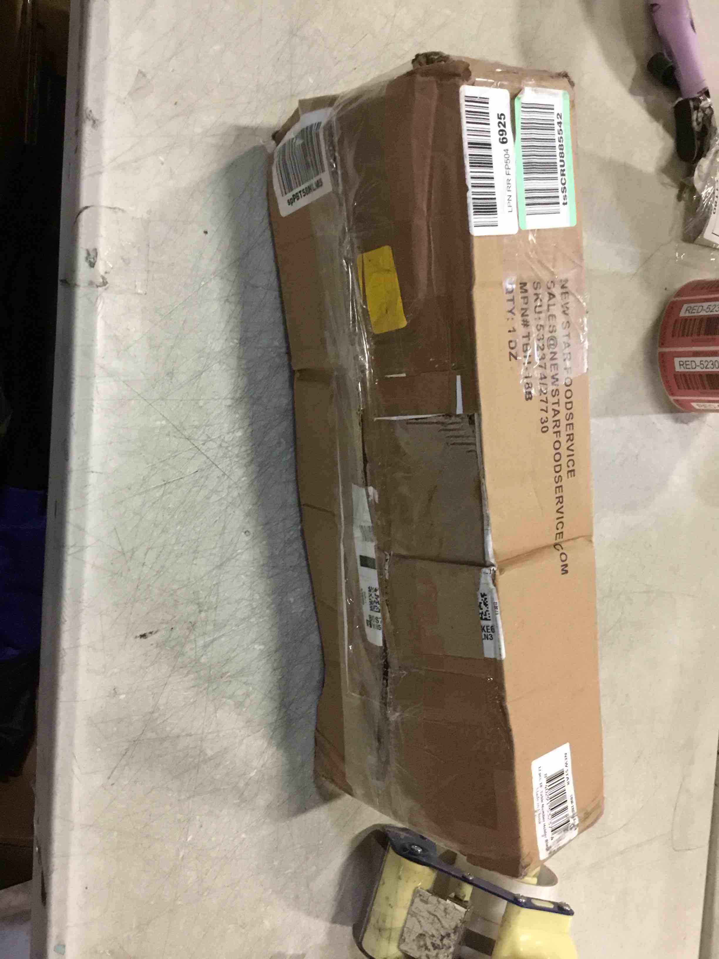 https://s3.amazonaws.com/lotting-images-prod/bidfta/RED5230227_1694519430197.jpeg