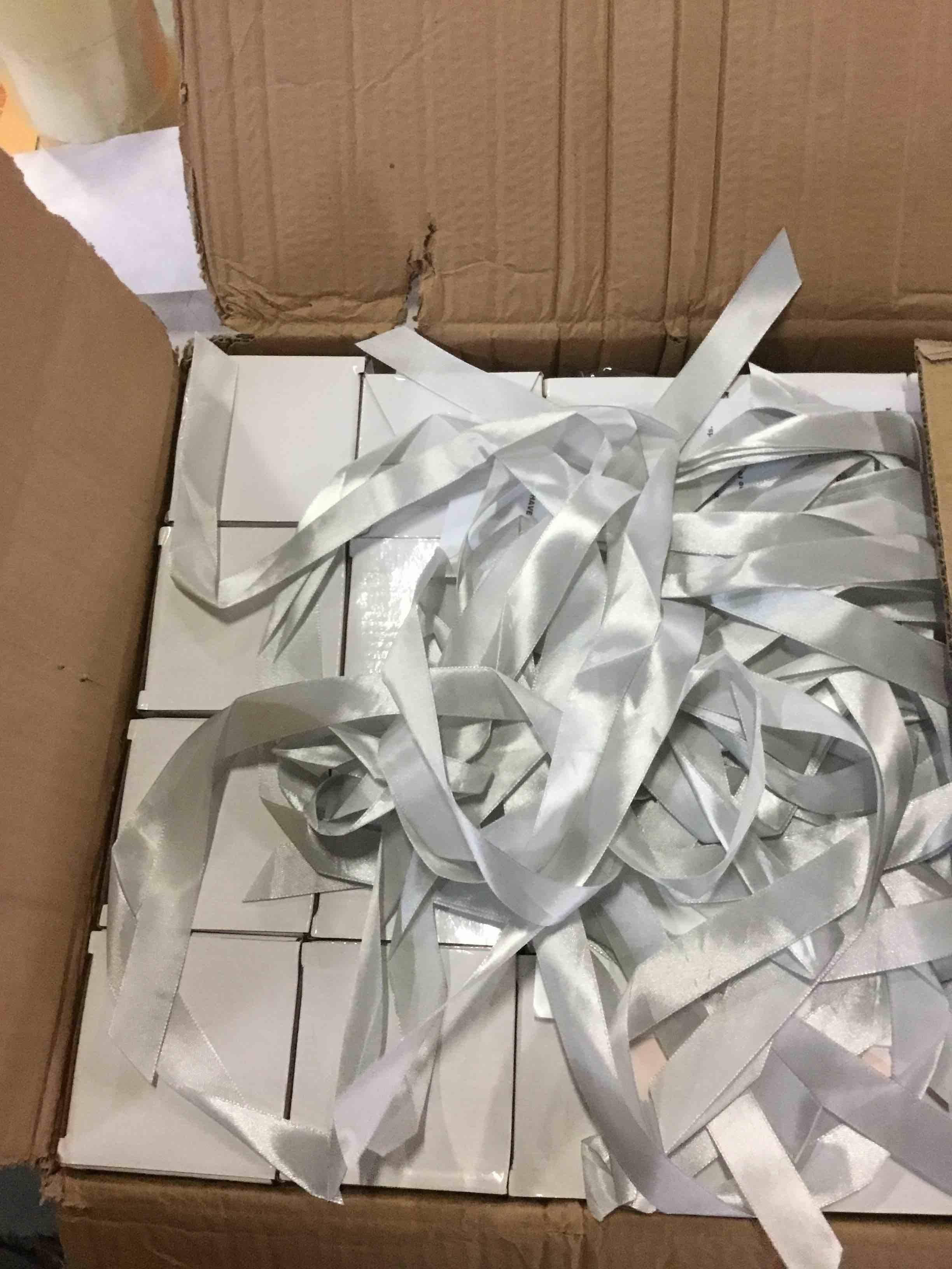 https://s3.amazonaws.com/lotting-images-prod/bidfta/RED5230371_1694543432106.jpeg