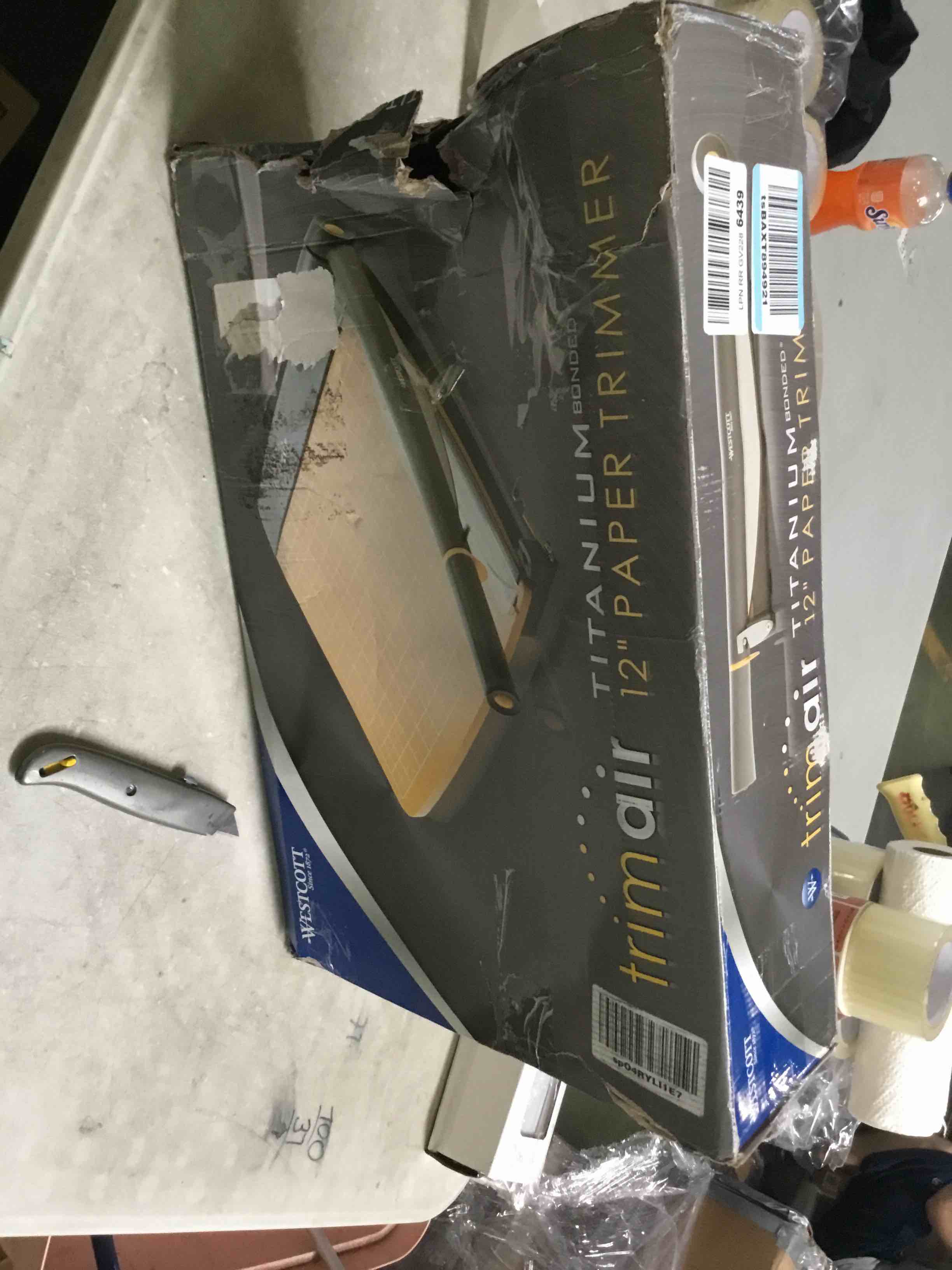 https://s3.amazonaws.com/lotting-images-prod/bidfta/RED5230506_1694627158064.jpeg