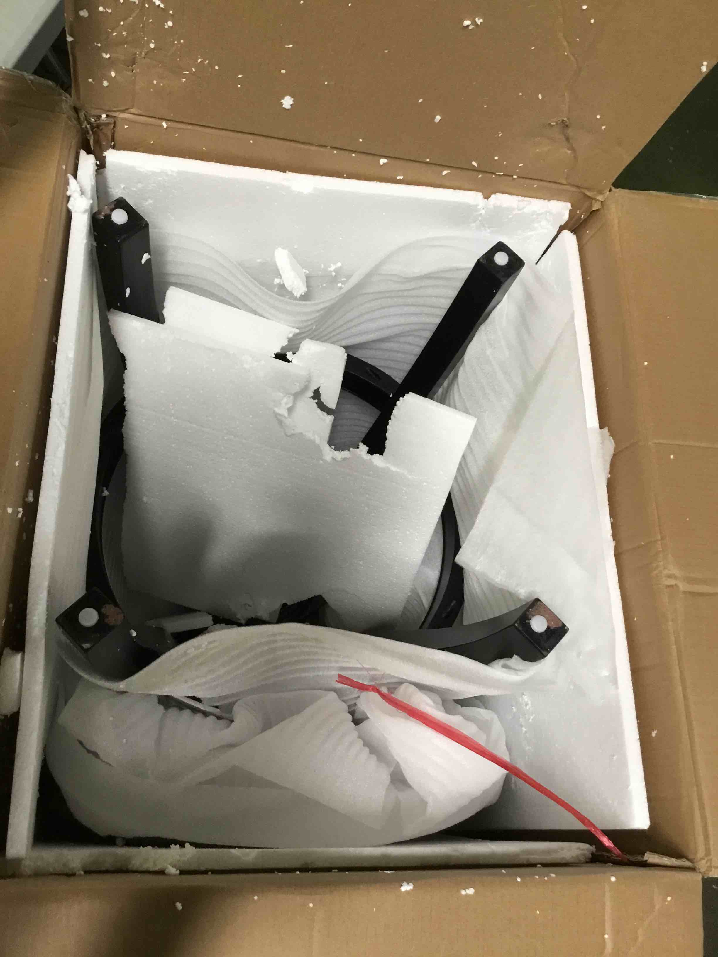 https://s3.amazonaws.com/lotting-images-prod/bidfta/RED5230626_1694705033187.jpeg