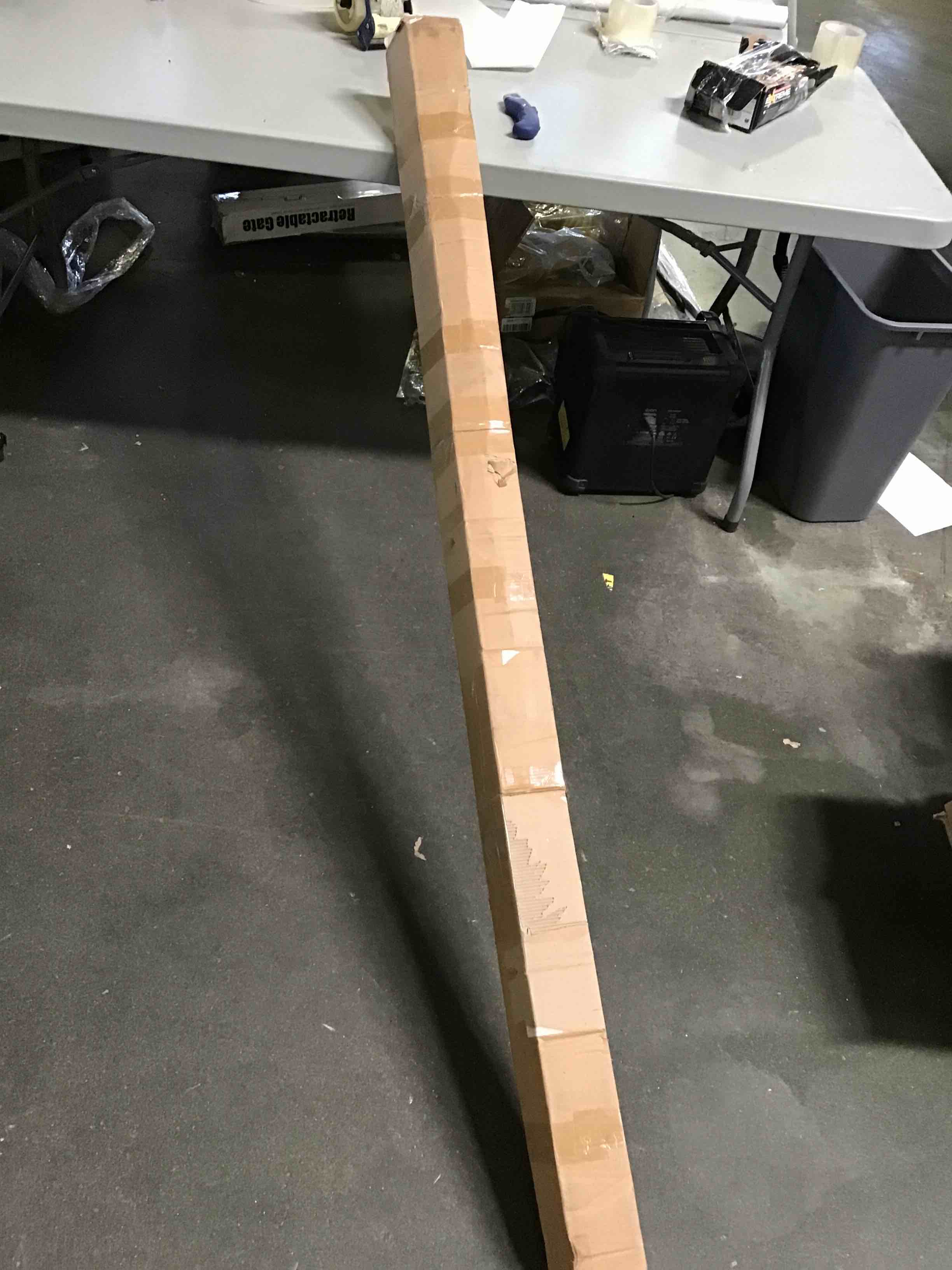 https://s3.amazonaws.com/lotting-images-prod/bidfta/RED5230797_1694801438647.jpeg