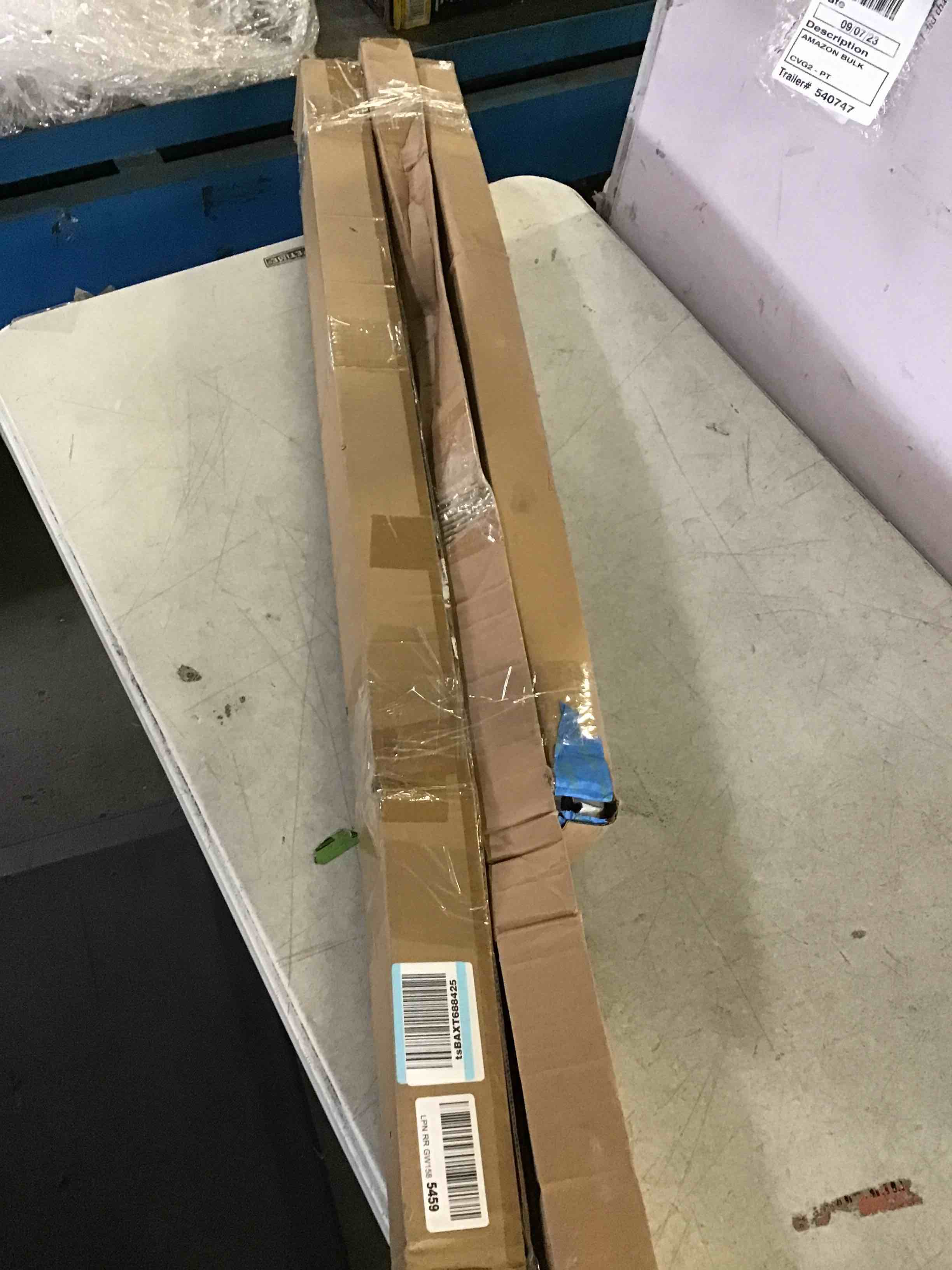 https://s3.amazonaws.com/lotting-images-prod/bidfta/RED5231576_1694636755723.jpeg
