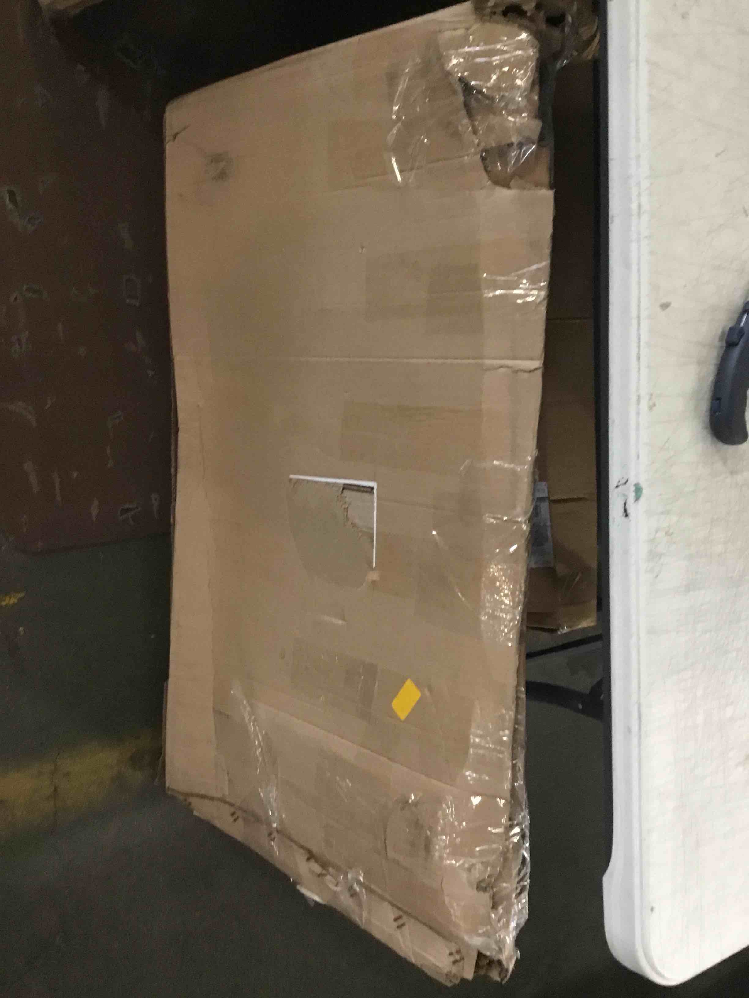 https://s3.amazonaws.com/lotting-images-prod/bidfta/RED5231607_1694696794581.jpeg