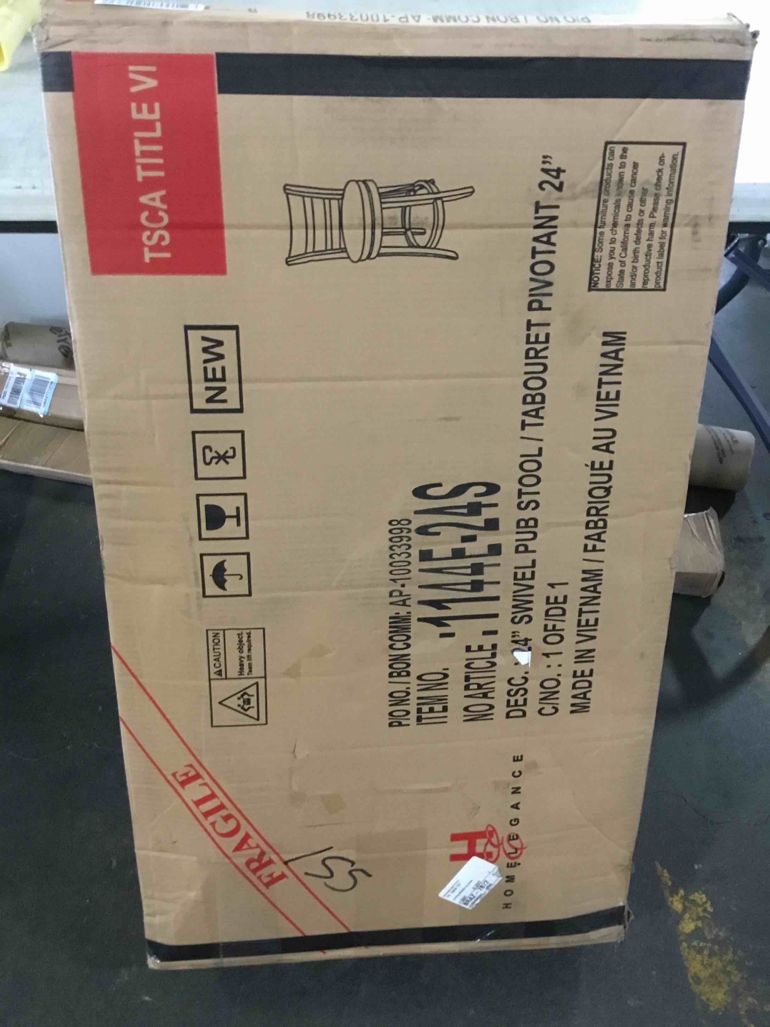 https://s3.amazonaws.com/lotting-images-prod/bidfta/RED5231904_1694872783468.jpeg