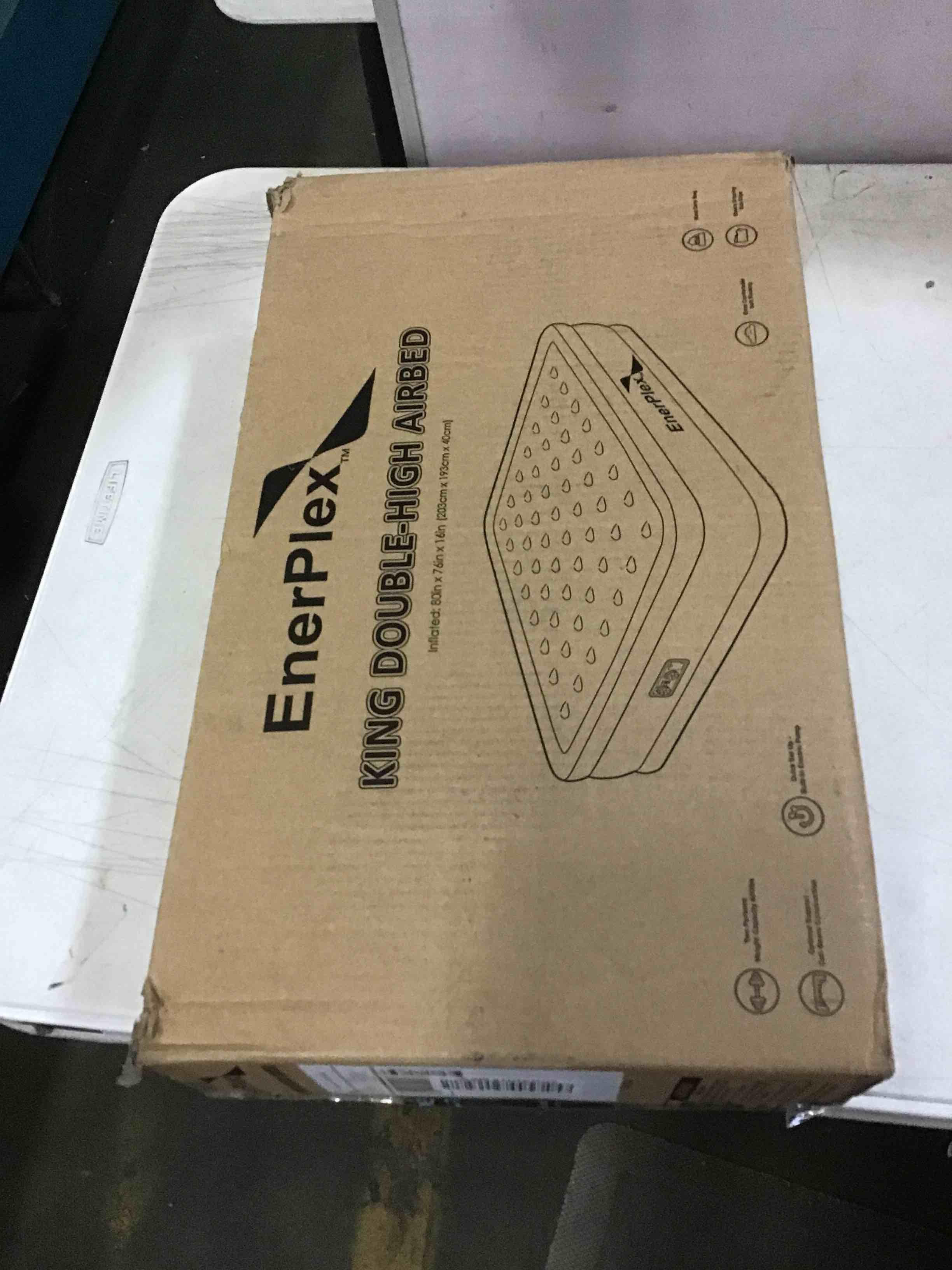https://s3.amazonaws.com/lotting-images-prod/bidfta/RED5232202_1695152428897.jpeg