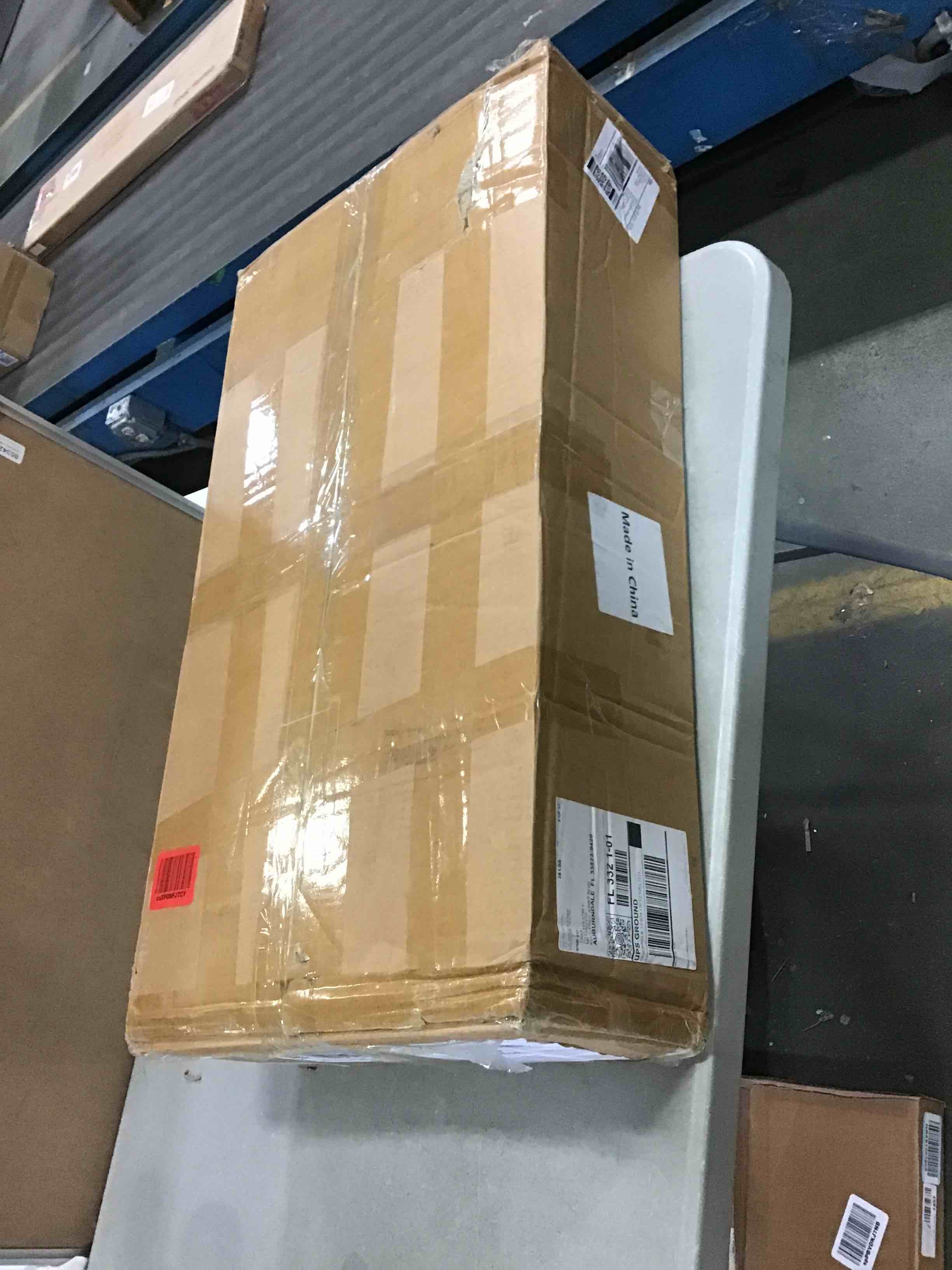 https://s3.amazonaws.com/lotting-images-prod/bidfta/RED5232298_1695226505107.jpeg