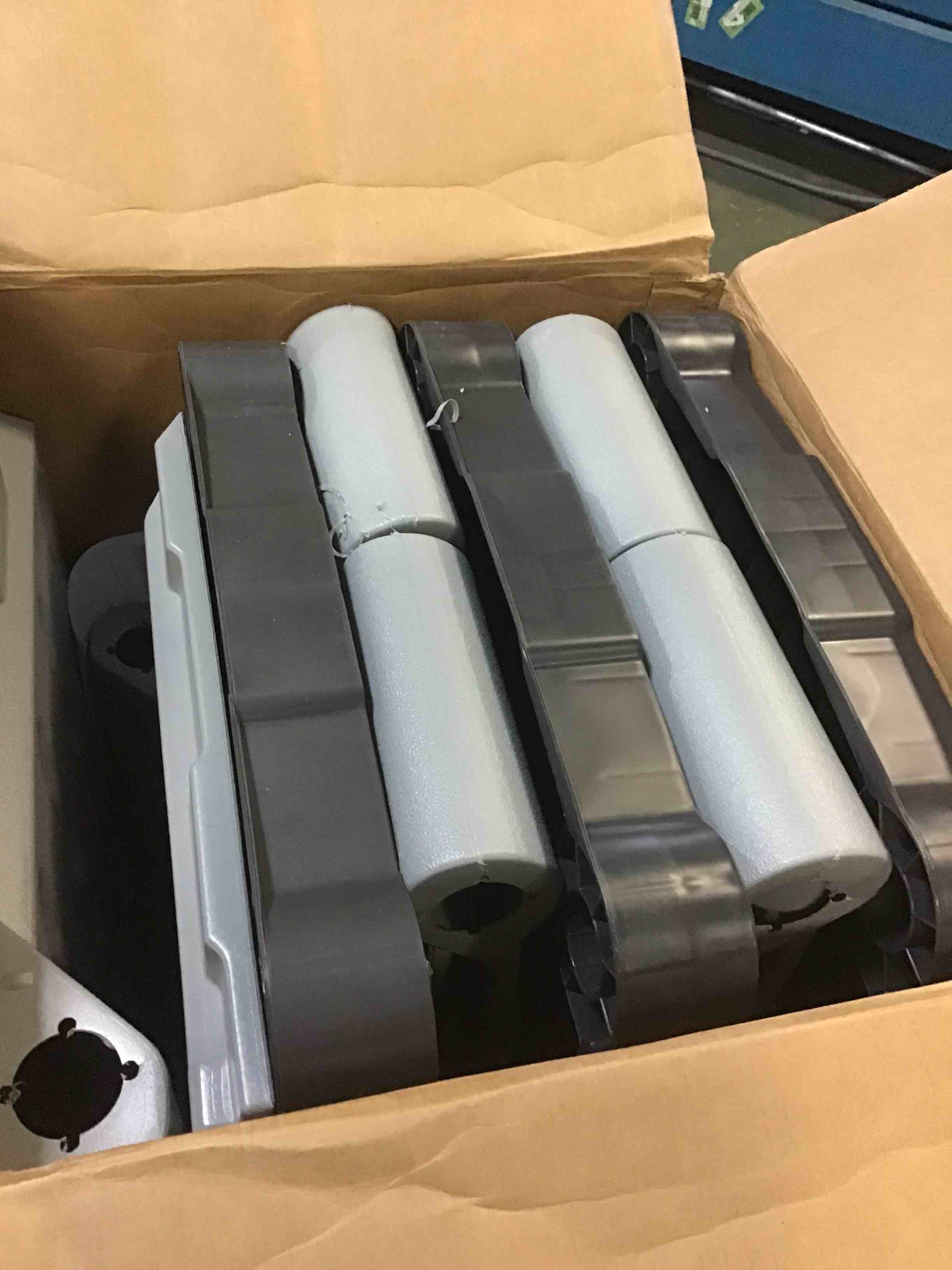 https://s3.amazonaws.com/lotting-images-prod/bidfta/RED5232503_1693918393343.jpeg