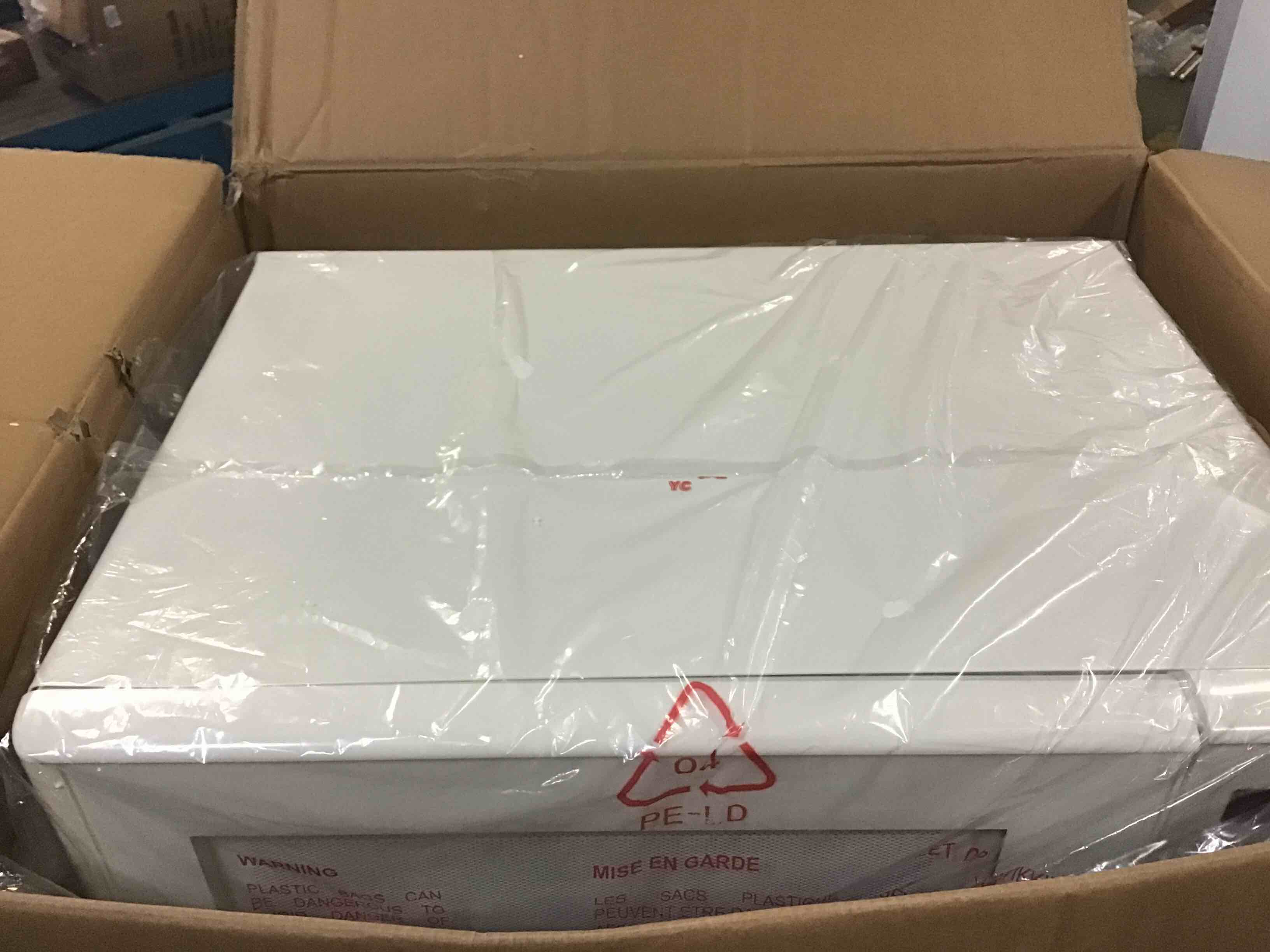 https://s3.amazonaws.com/lotting-images-prod/bidfta/RED5232516_1693920786818.jpeg