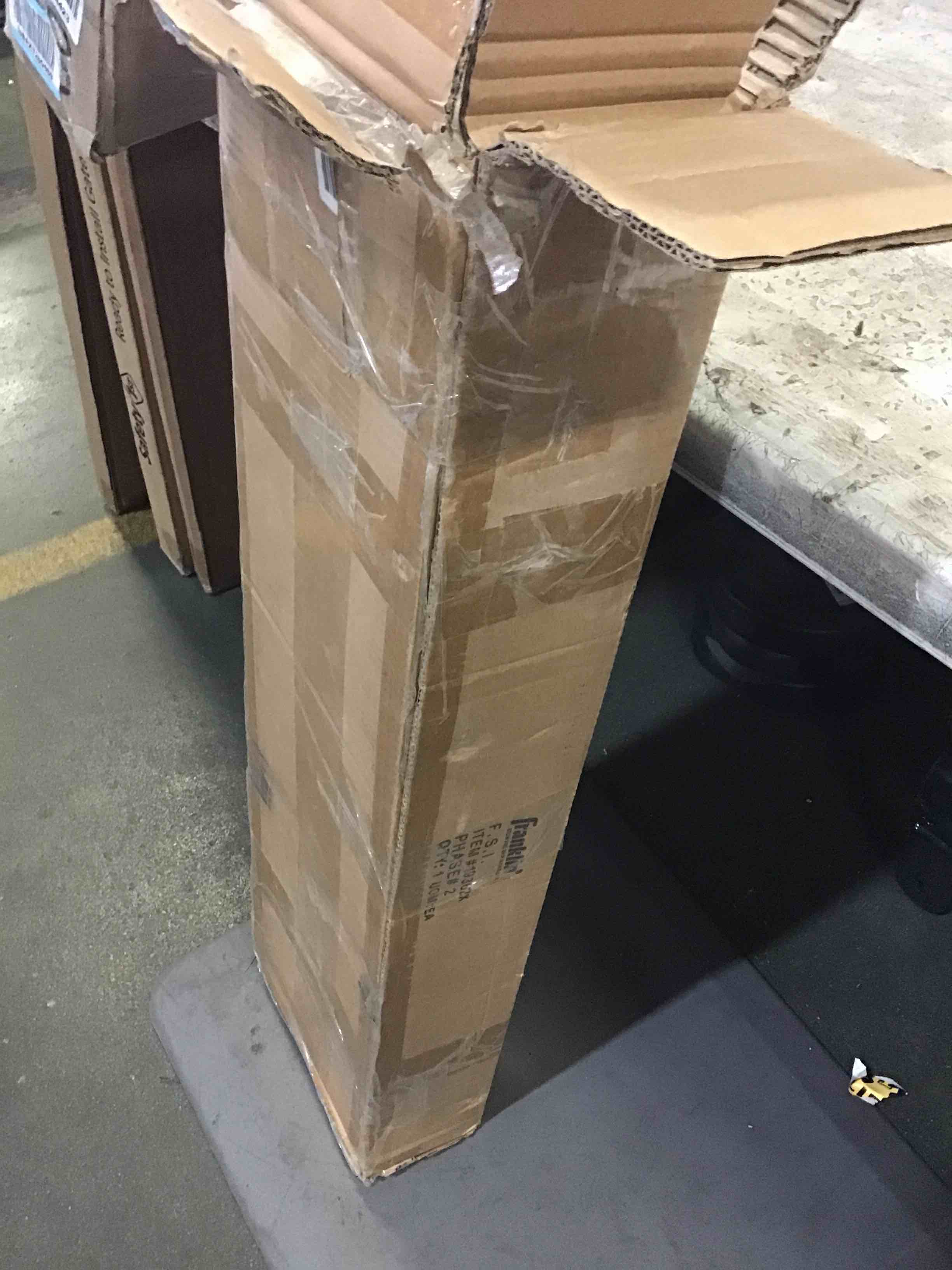 https://s3.amazonaws.com/lotting-images-prod/bidfta/RED5232624_1694012849597.jpeg