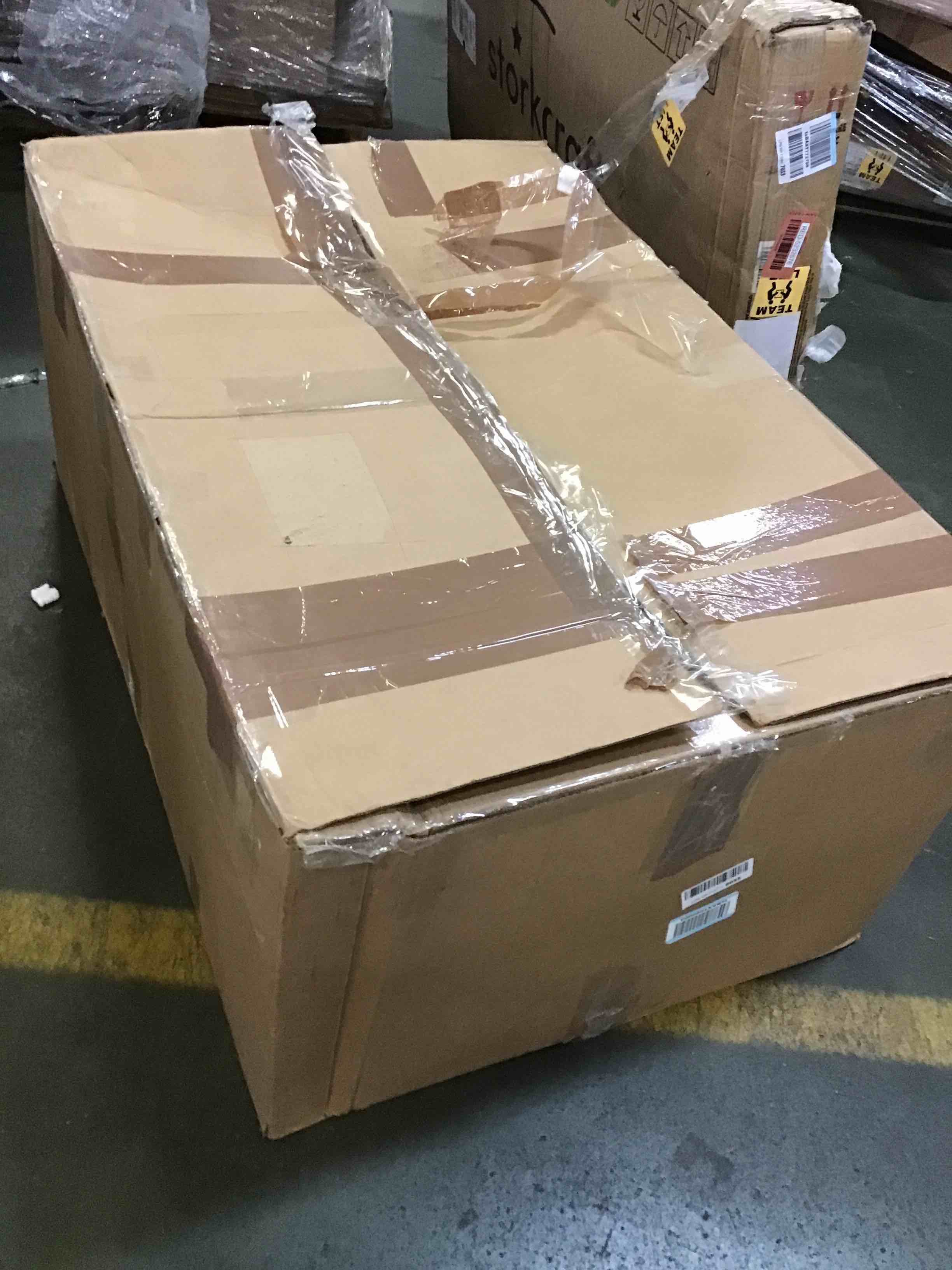 https://s3.amazonaws.com/lotting-images-prod/bidfta/RED5232677_1694011500500.jpeg