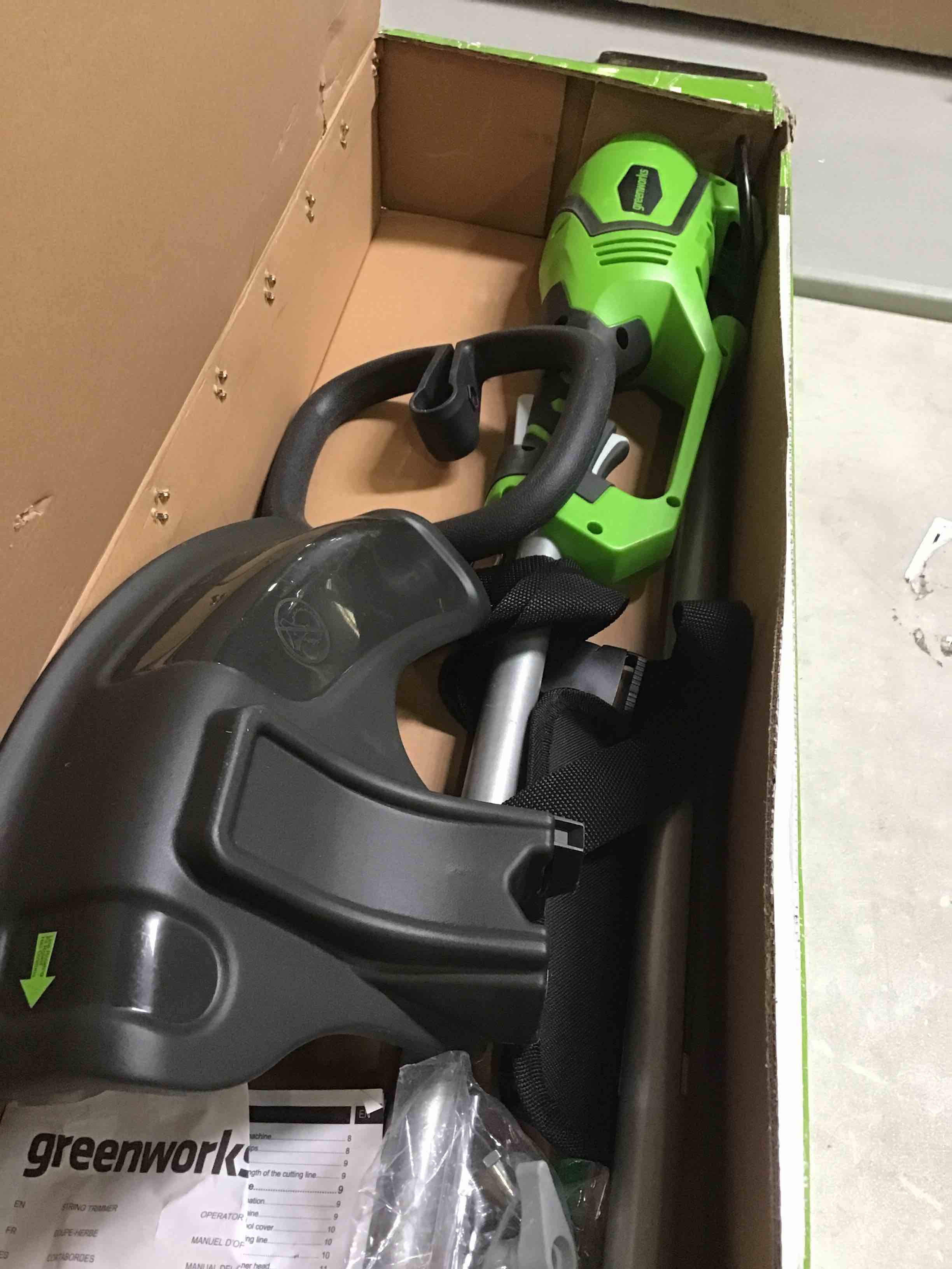https://s3.amazonaws.com/lotting-images-prod/bidfta/RED5233144_1694460231657.jpeg