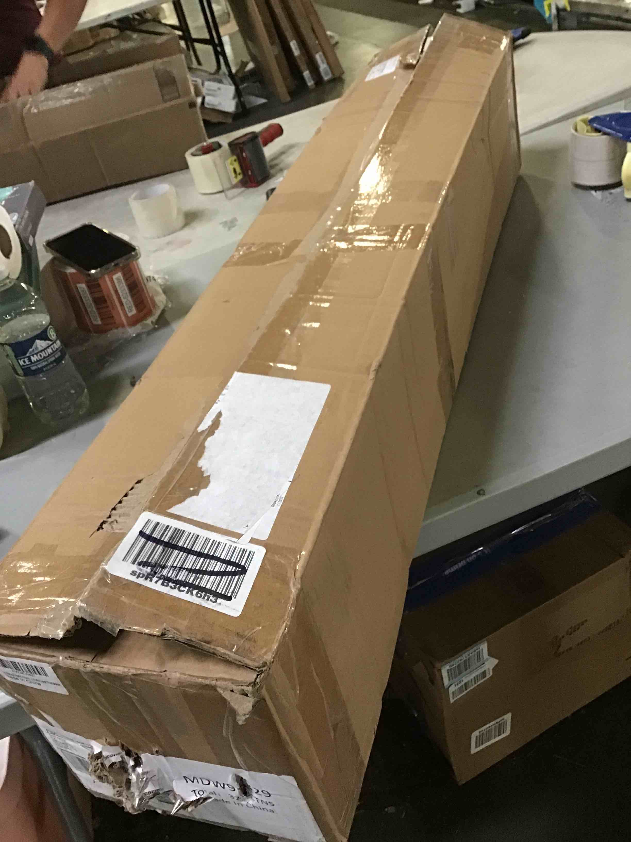 https://s3.amazonaws.com/lotting-images-prod/bidfta/RED5233285_1694535030977.jpeg