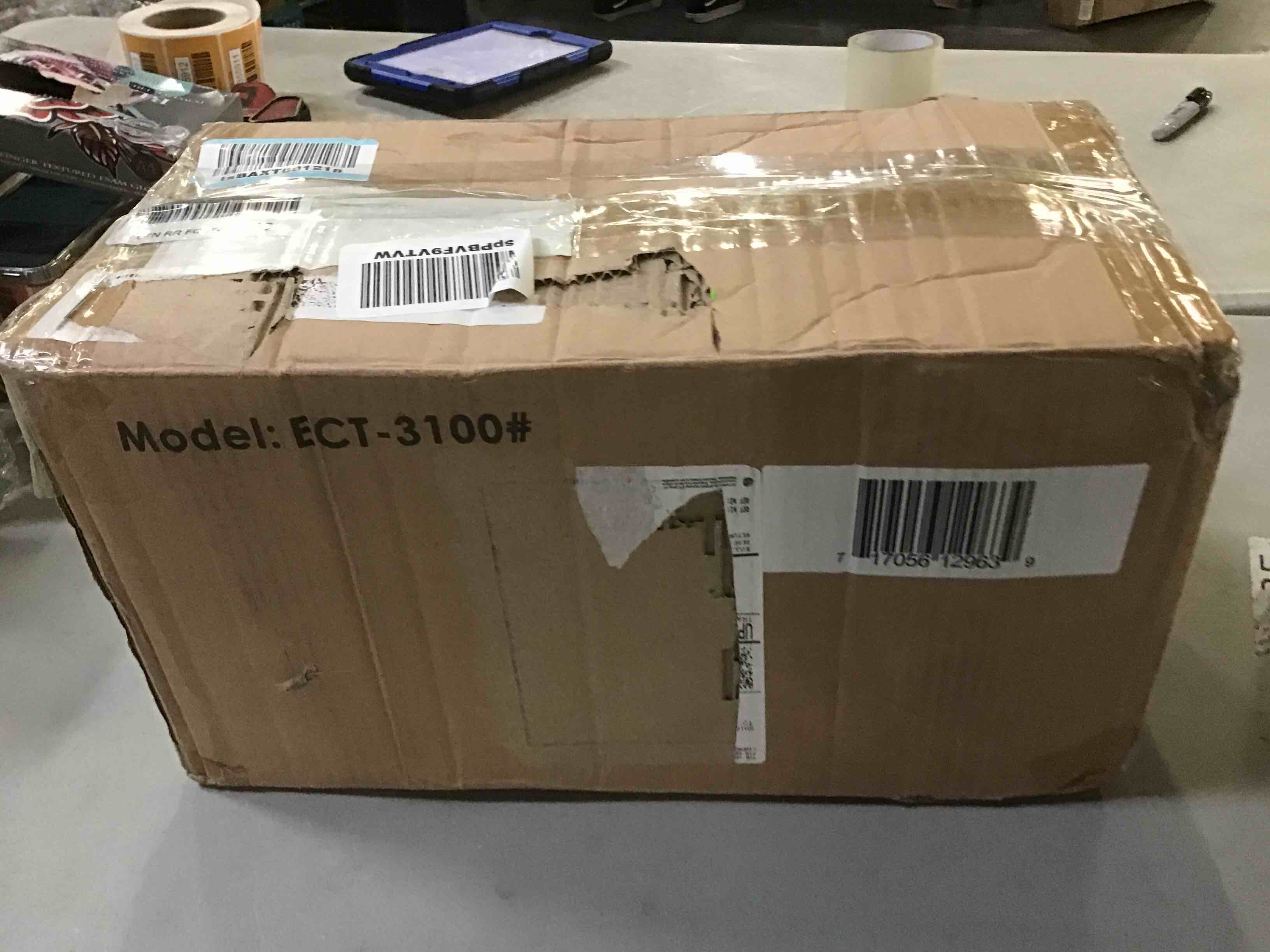 https://s3.amazonaws.com/lotting-images-prod/bidfta/RED5233373_1694529405401.jpeg
